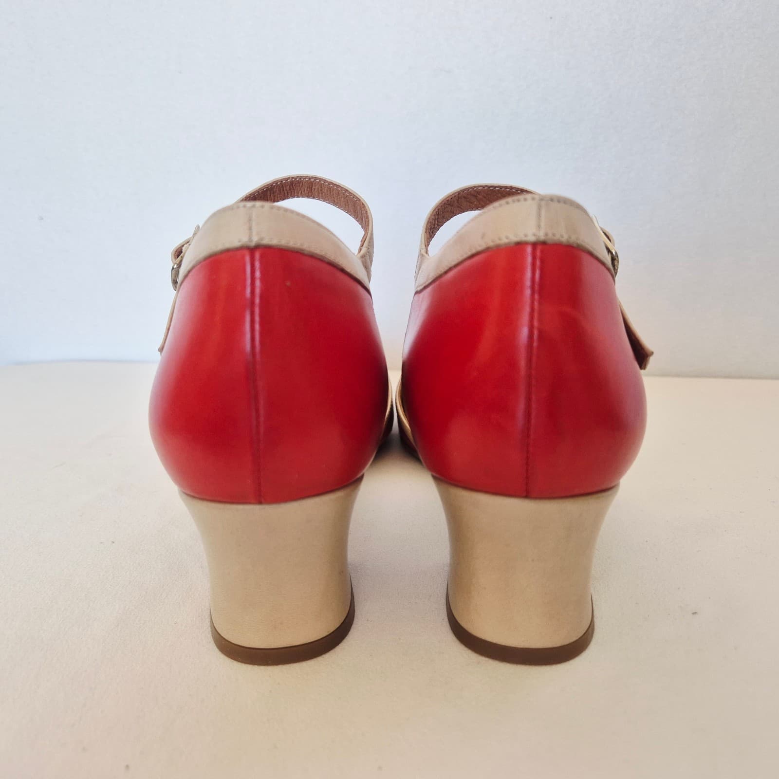 NWoB Miz Mooz Fleet Red Beige Leather Pumps 2" Block Heel Ankle Buckle US11/EU42 - Thumbnail 6