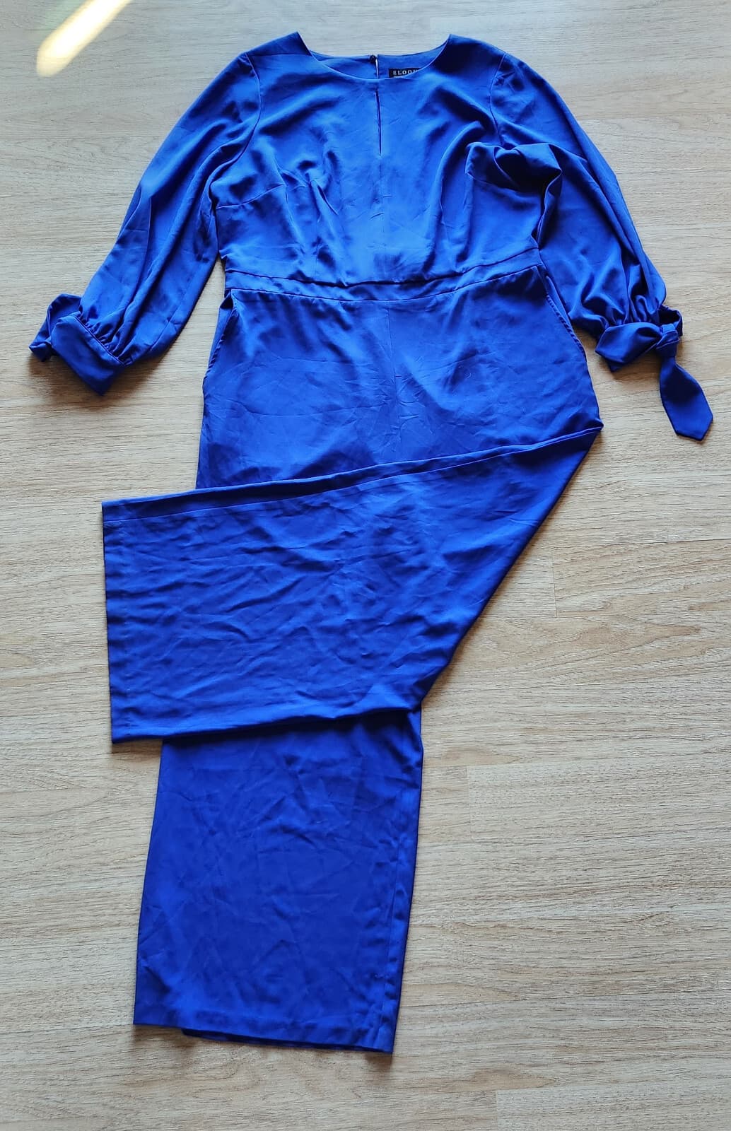 ELOQUII Royal Blue Jumpsuit Back Key-Hole Tie-Long Sleeve Wile Leg Pocket Sz.18 - Thumbnail 5