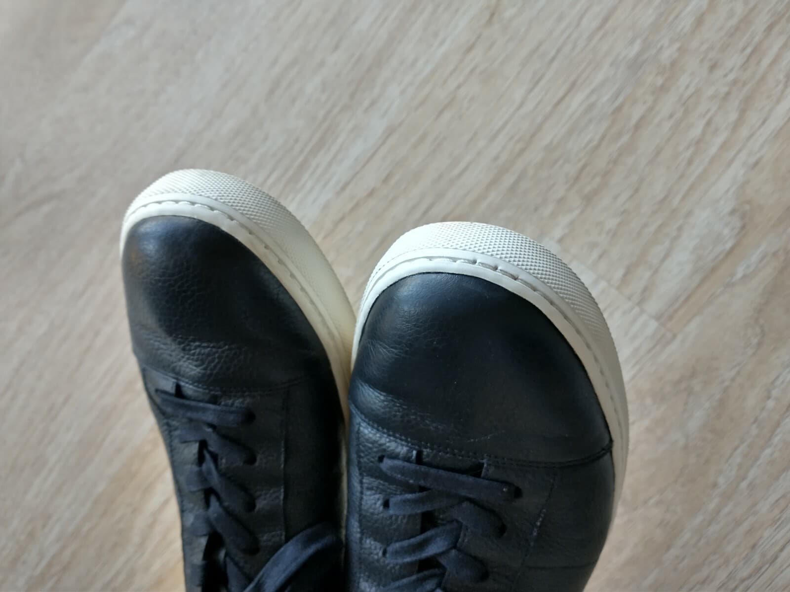 Vince Women Black Leather Fashion Sneaker Low-Top Lace-Up US11M EUR41 - Thumbnail 9