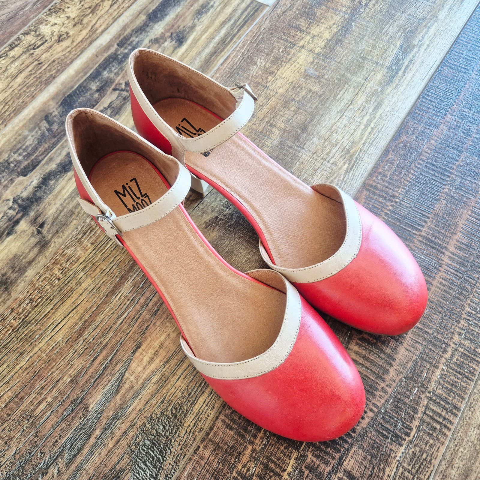NWoB Miz Mooz Fleet Red Beige Leather Pumps 2" Block Heel Ankle Buckle US11/EU42 - Thumbnail 7