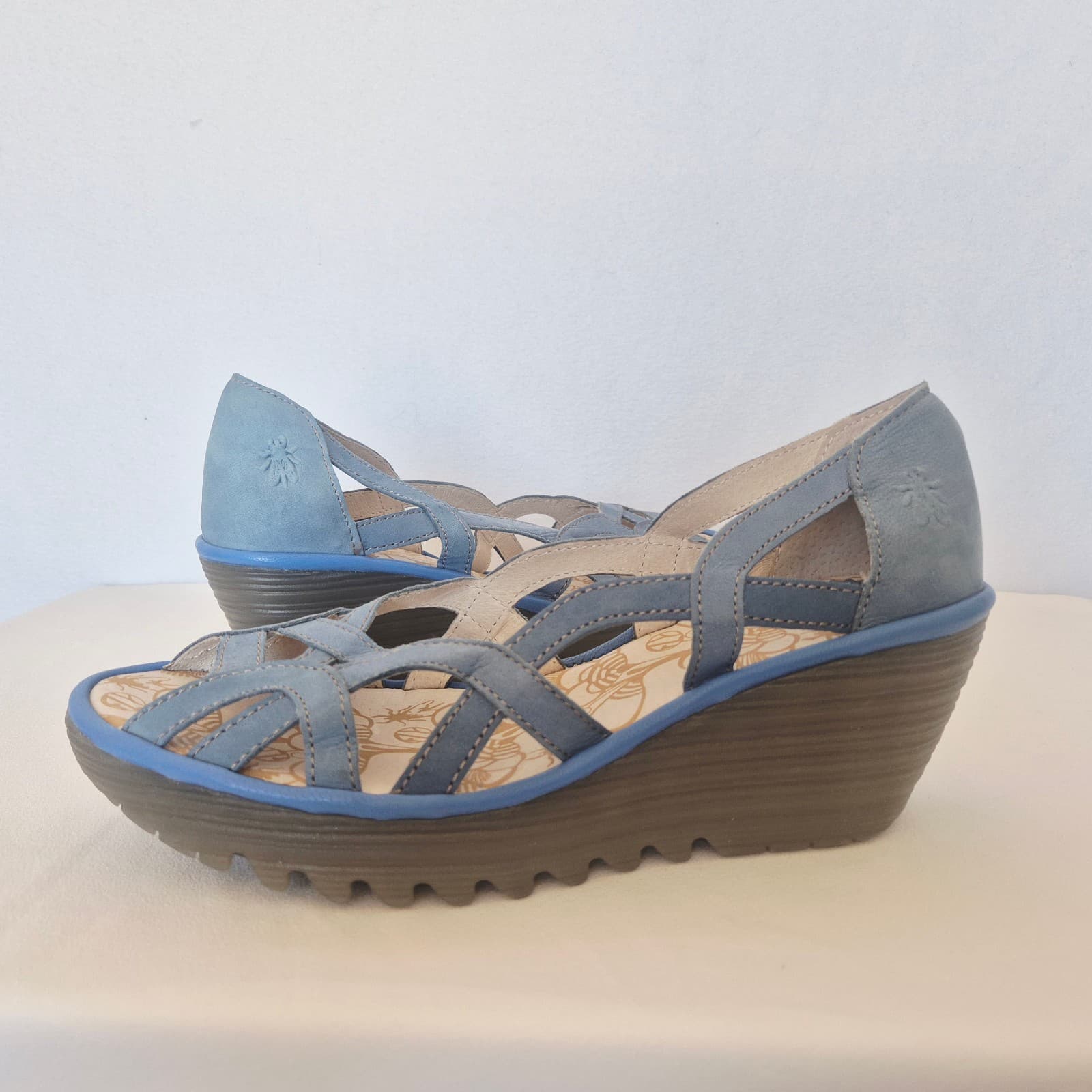 NWoB Fly London Yadi Blue Leather Peep-Toe Slip-On 2.5 Wedge Sandals EU42 US10.5 - Thumbnail 4