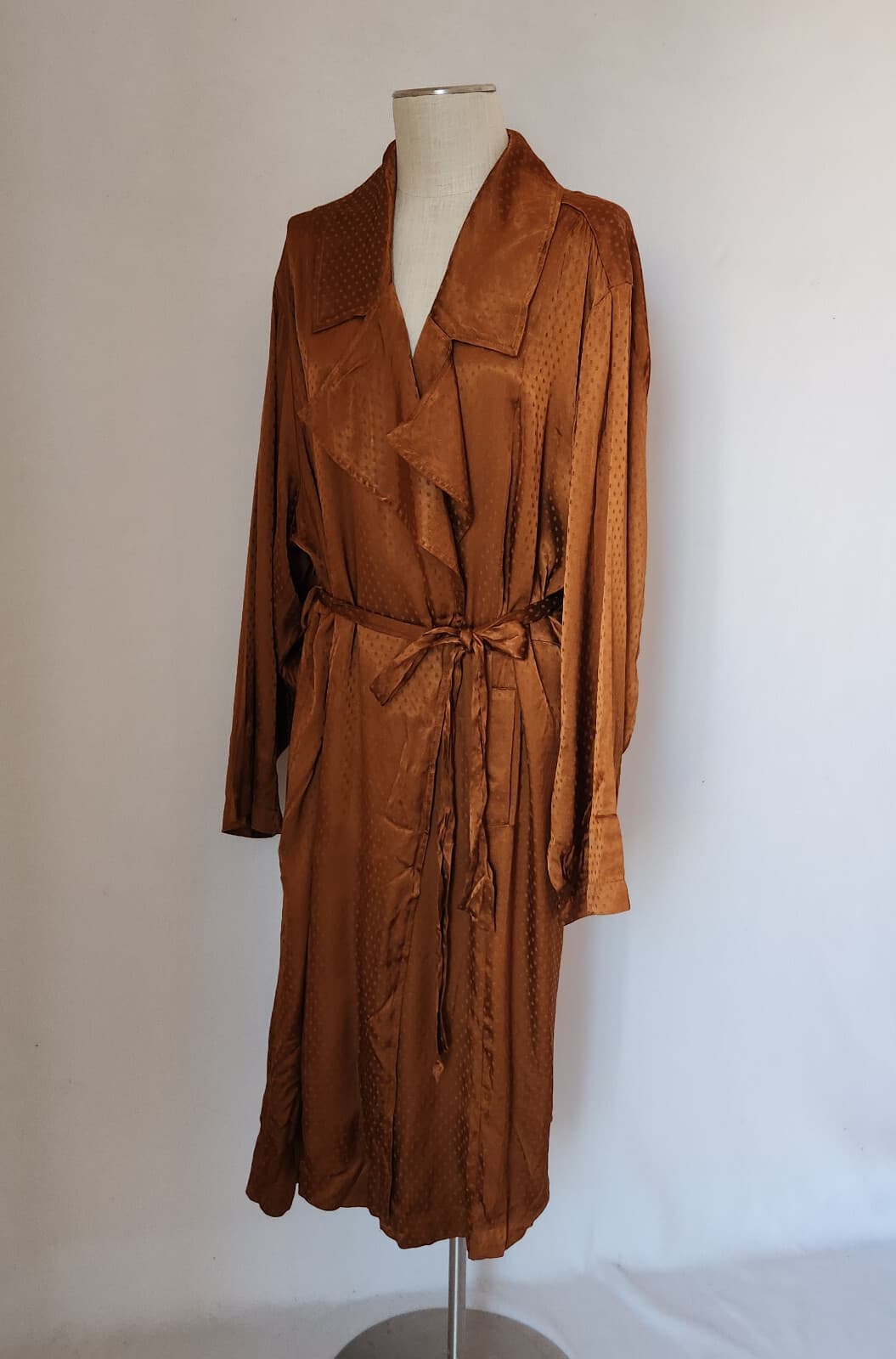 NWoT Torrid Satin Dotted Trench Coat Belted Pocket Copper Brown Women's 5X - Thumbnail 2
