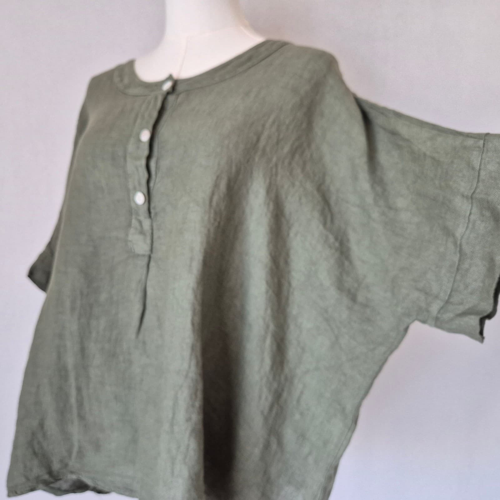 NWT New Collection Wendy Moda Made in Italy Linen Lagenlook Boxy Blouse Green OS - Thumbnail 2