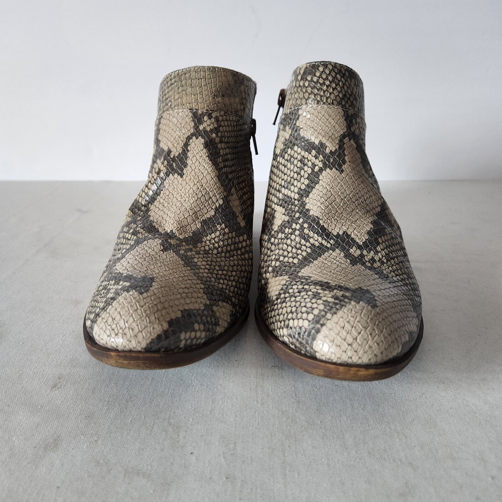 EUC Lucky Brand Brintly2 Snakeskin Leather Bootie Zipper Tan-Black Women US11M - Thumbnail 9