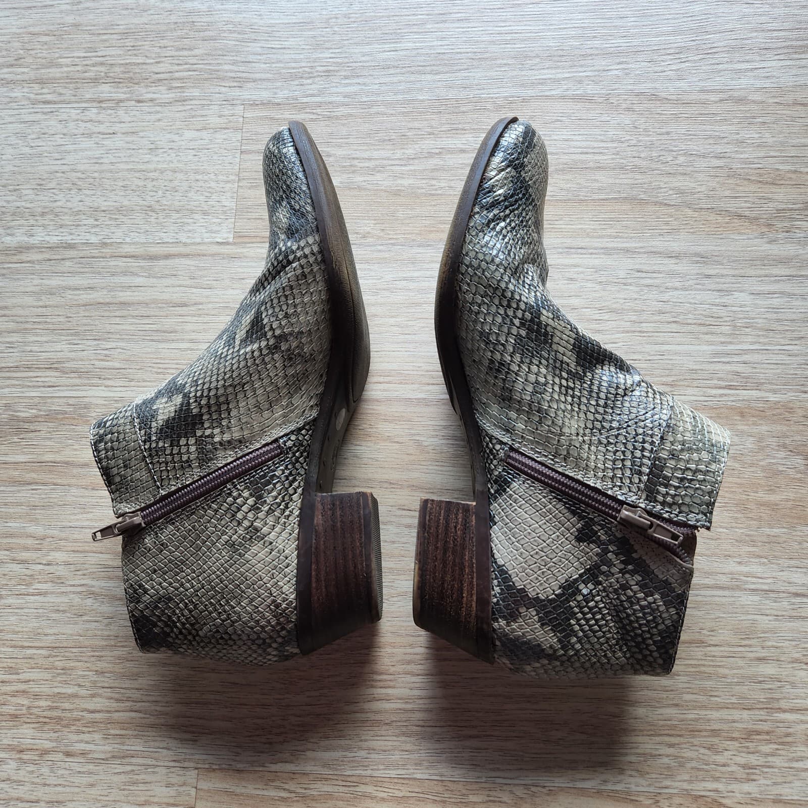 EUC Lucky Brand Brintly2 Snakeskin Leather Bootie Zipper Tan-Black Women US11M - Thumbnail 6