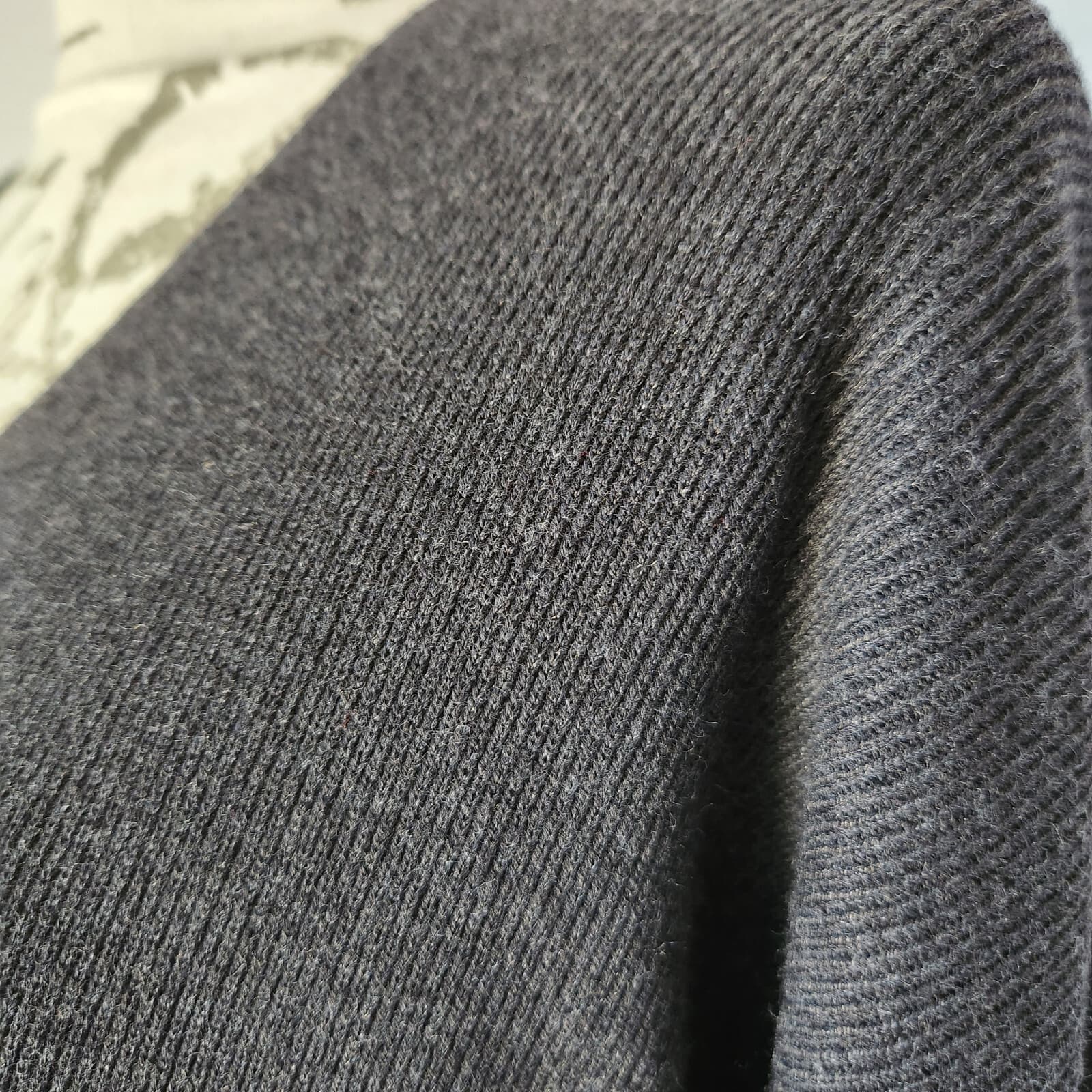 Ann Taylor Loft Wool Blend Ribbed Knit Tunic Sweater V-Neck Black Women Sz.M - Thumbnail 4