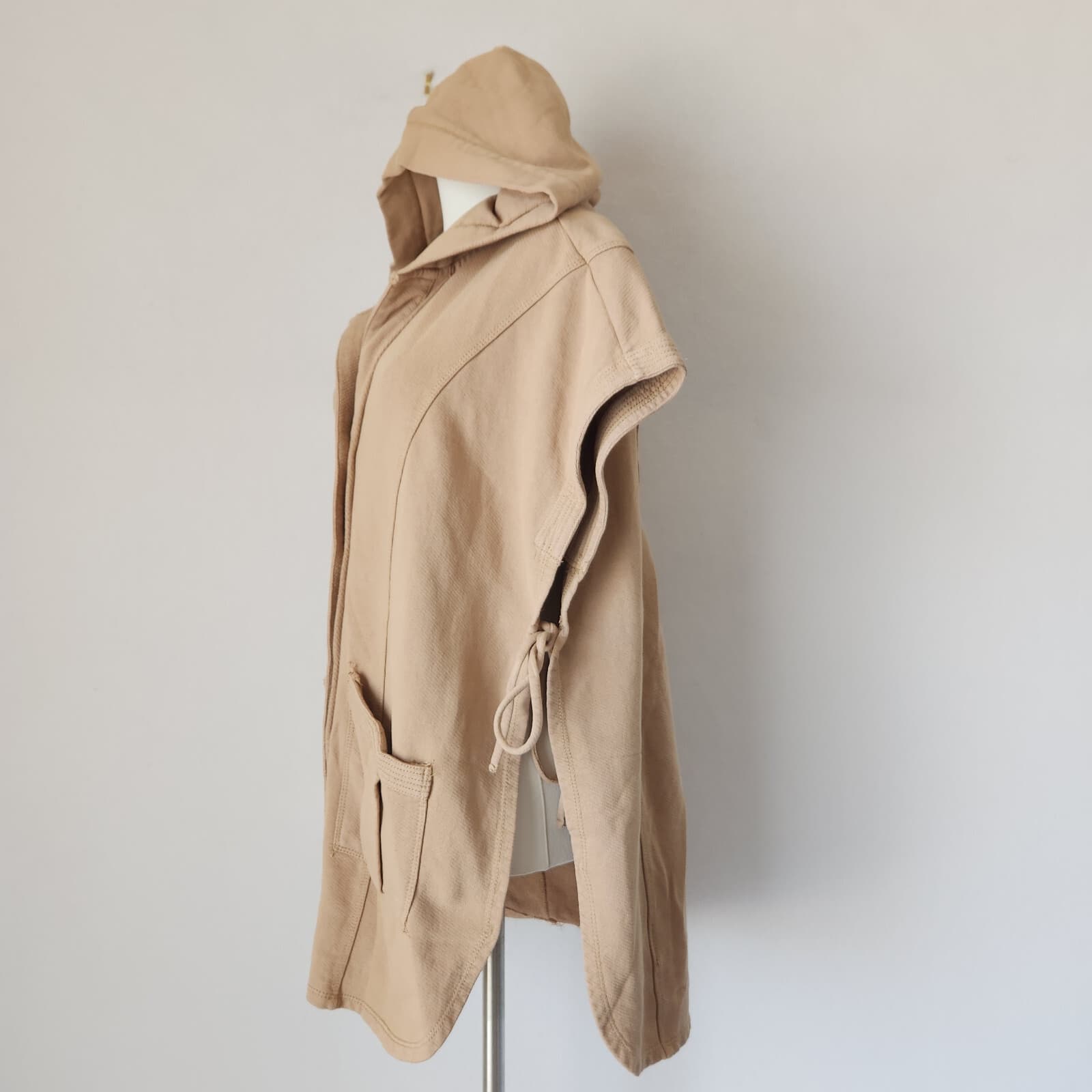 NEW Pilcro Anthropologie Side-Tie Short-Sleeve Button Poncho Terry Brown XXS/XS - Thumbnail 9