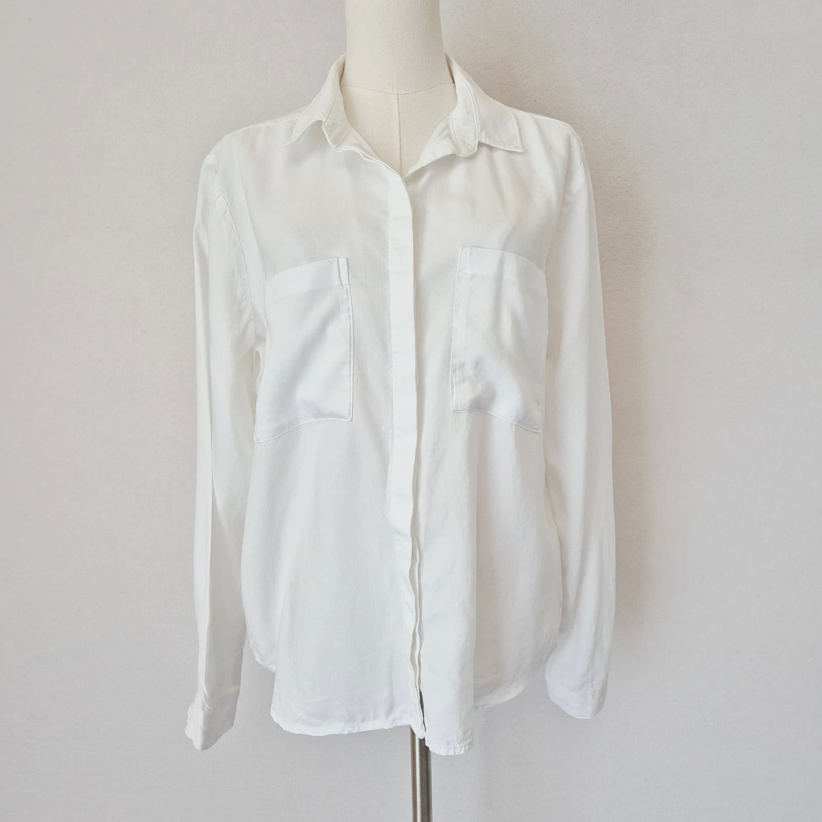 Cloth & Stone Classic Button-Down Shirt Pocket Long Sleeve White Tencel Sz.M - Thumbnail 3