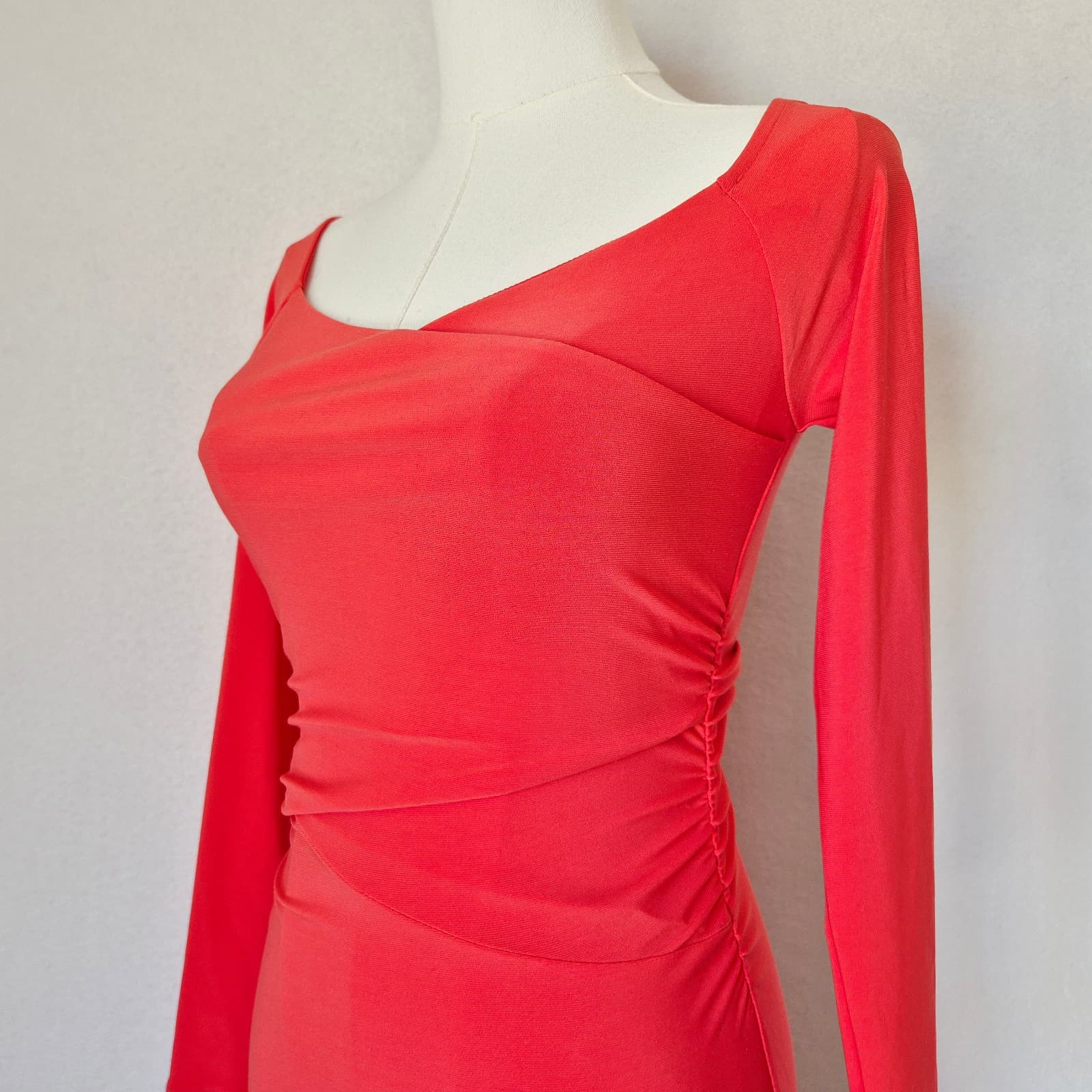 NWoT Babaton Aritzia Title Drapey Jersey Off-Shoulder Dress Long Sleeve Red XS - Thumbnail 5
