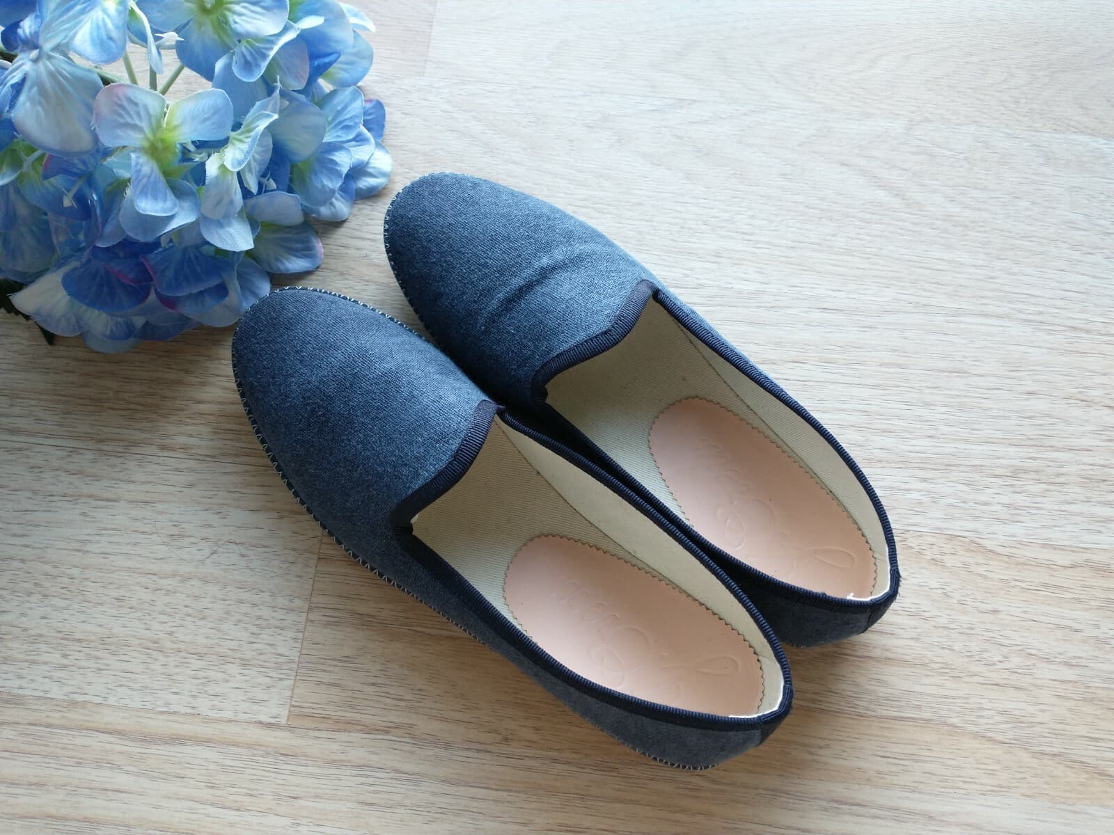 NWoB J.Crew Denim Canvas Loafers Slip-On Navy Blue Women US7.5 - Thumbnail 2