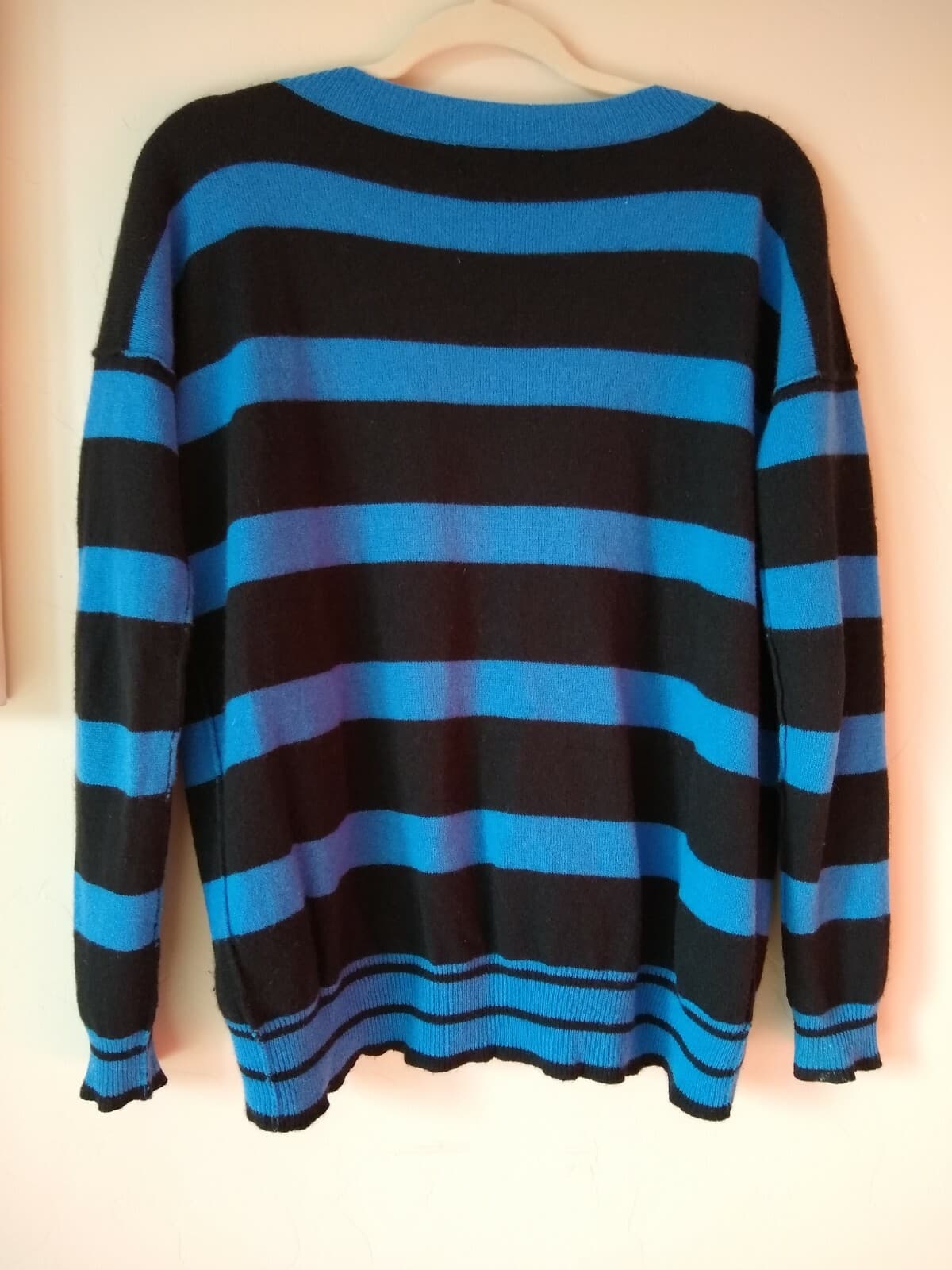WYATT Women 100% Cashmere Sweater Pullover Crew Neck Blue Striped Sz.S - Thumbnail 3