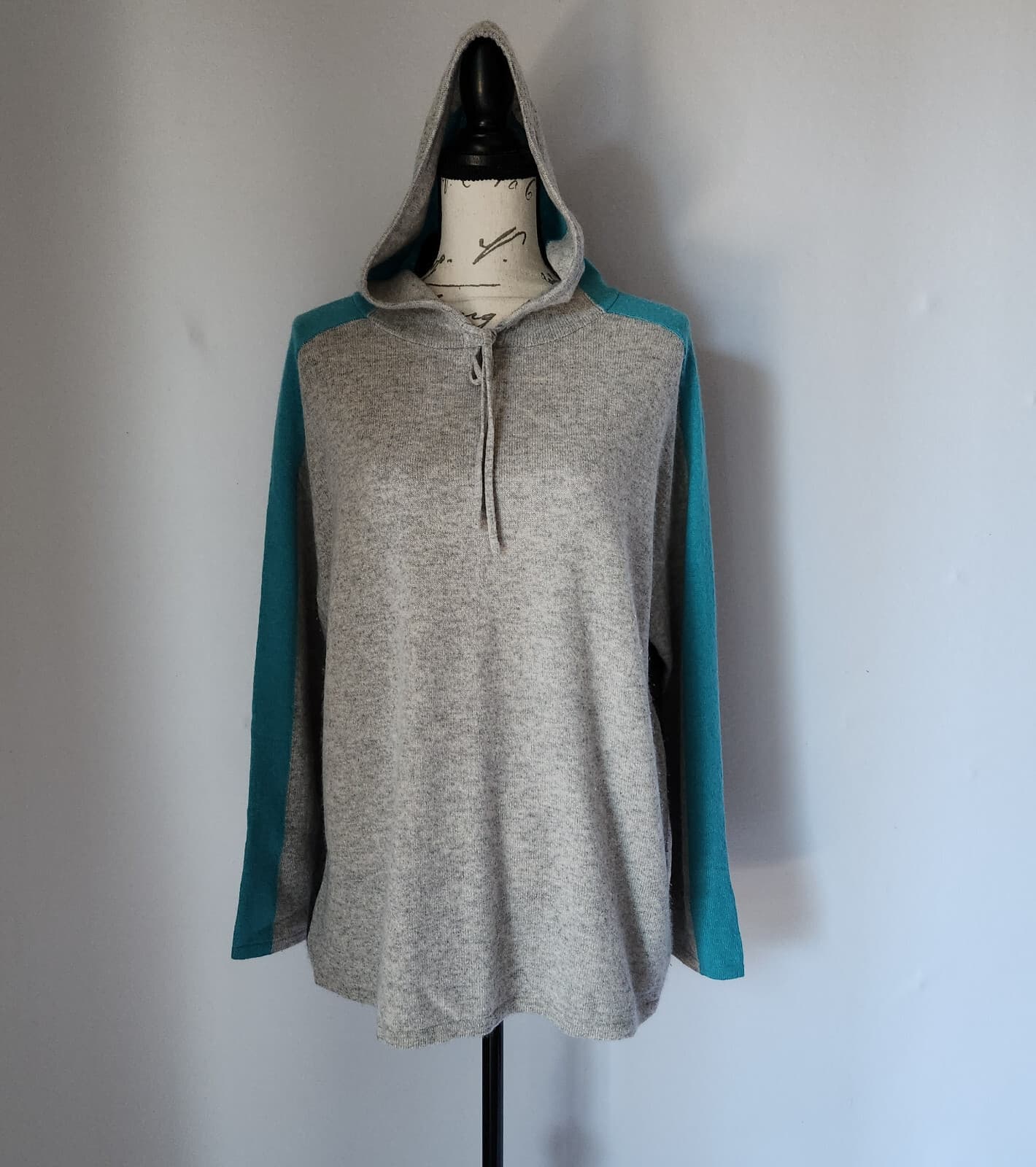 Charter Club Luxury 100% Cashmere Hooded Sweater Women Sz.Large Color Block - Thumbnail 4