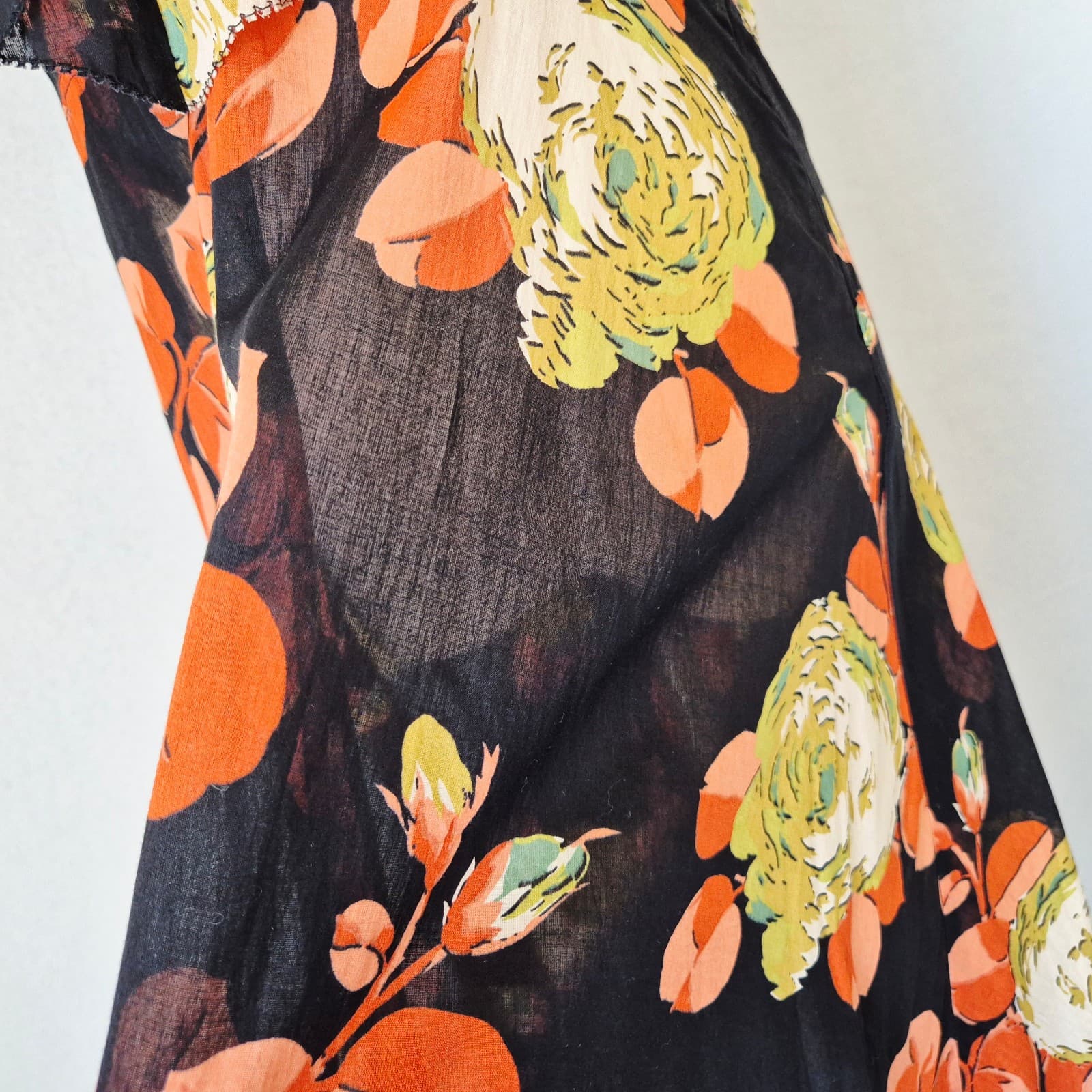 NWoT The GREAT. Geranium Midi Dress Romantic Ruffle V-Neck Cabbage Rose Sz.1 (S) - Thumbnail 6