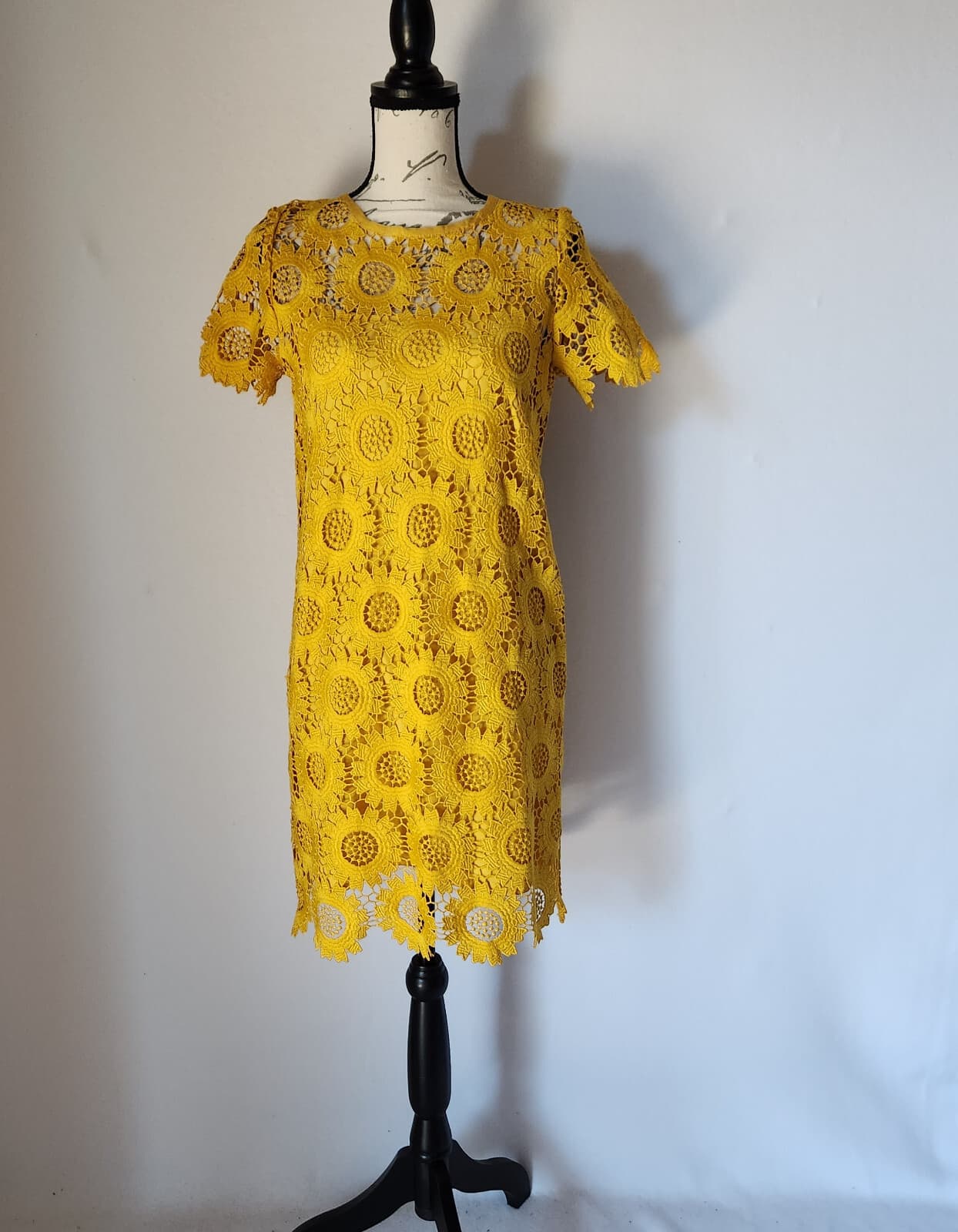 NWT LOFT Sunflower Lace Mini Dress Women Sz.4 Short Sleeve Lined Yellow - Thumbnail 4