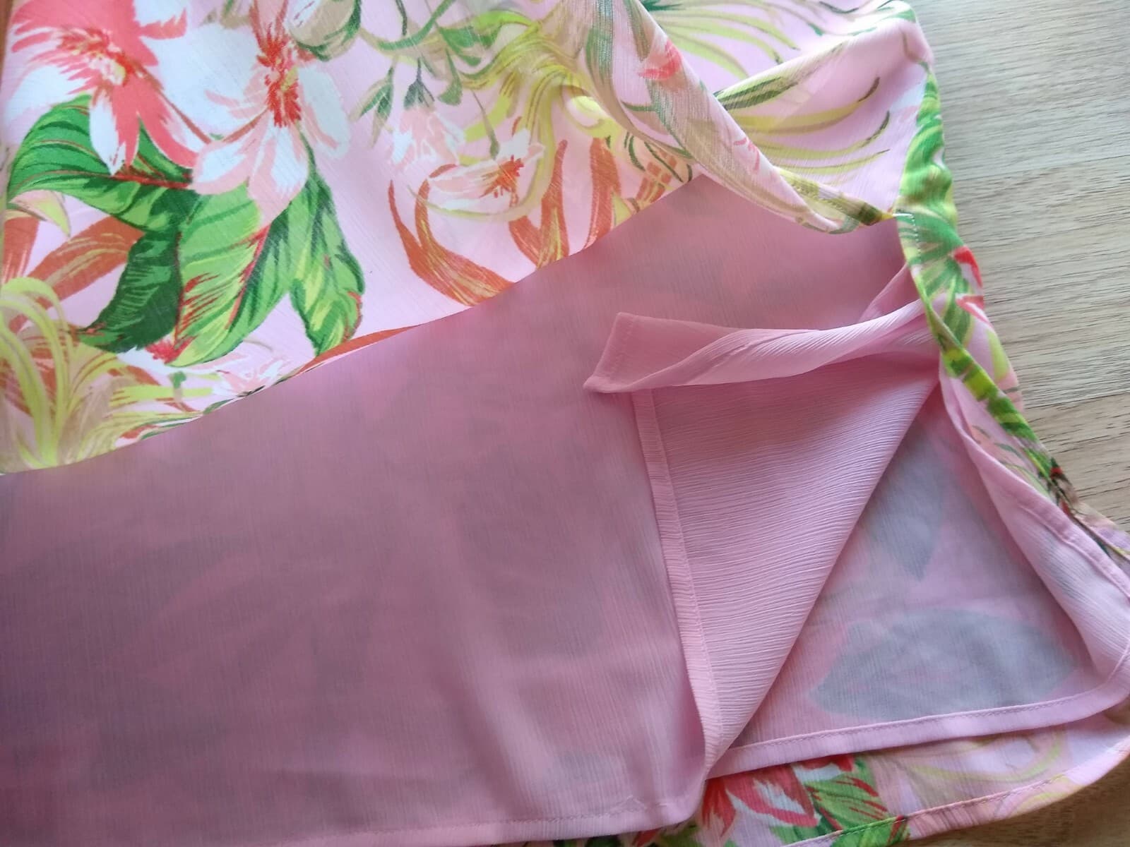 J.Jill Chiffon Floral Tunic Top Long Bell-Sleeve Ruffle-Tie-Neck Lined Pink Sz.L - Thumbnail 6