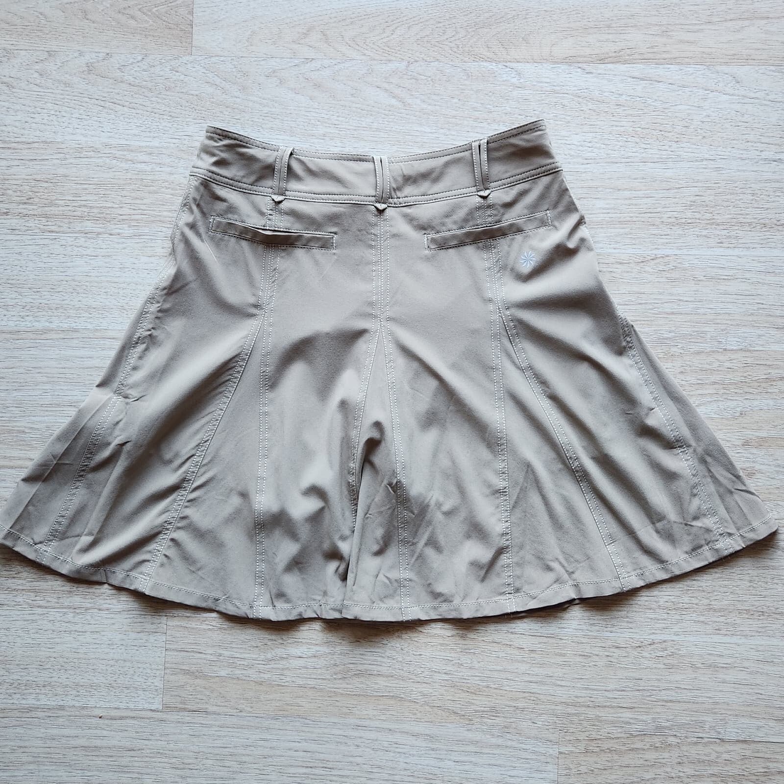 EUC Athleta Whatever Skort Zip Pocket Stretch Khaki Women's 6 - Thumbnail 4
