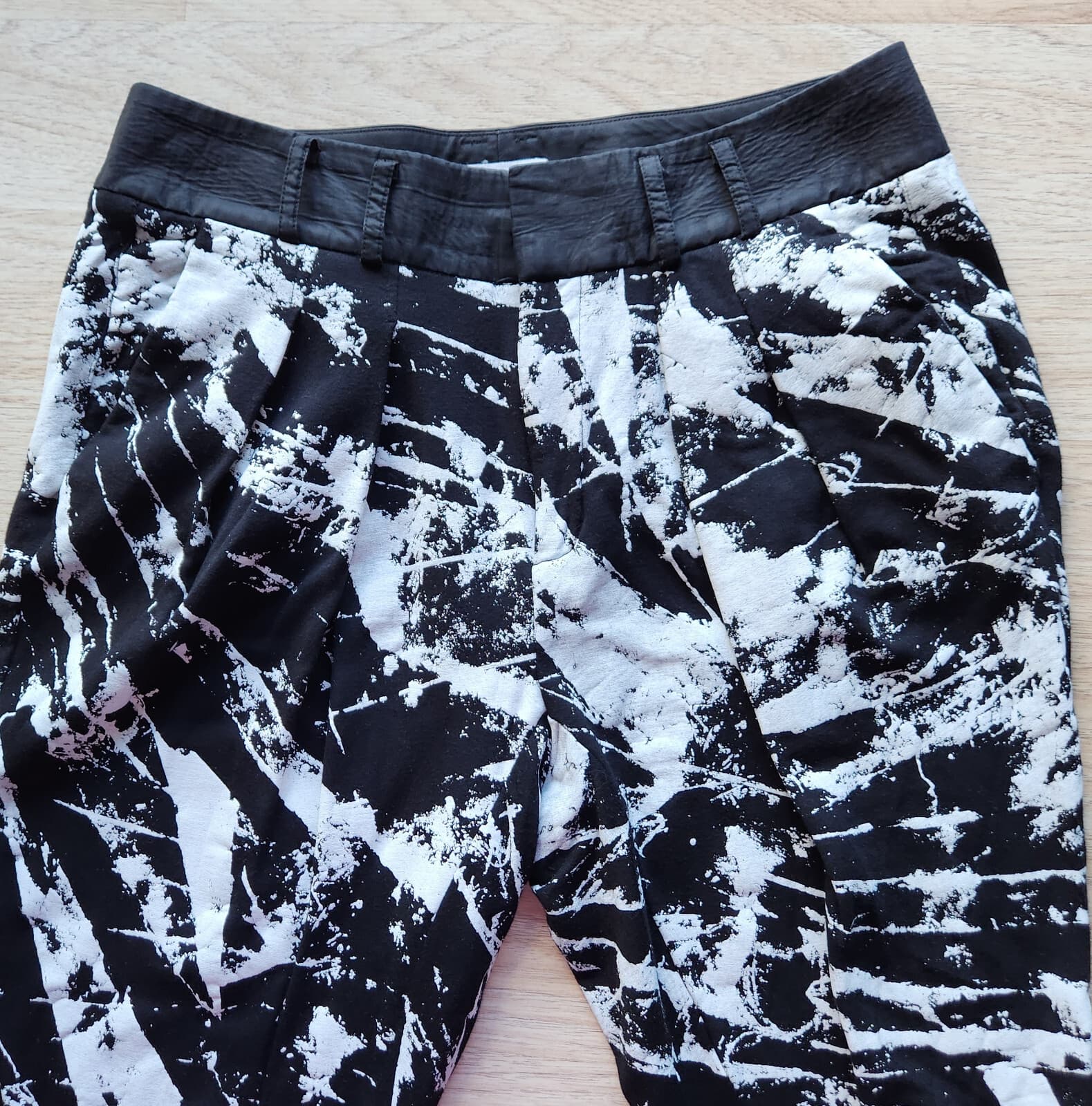 Helmut Lang Marble Abstract Ankle Pants Zip Pocket Stretch Black White Womens M - Thumbnail 4