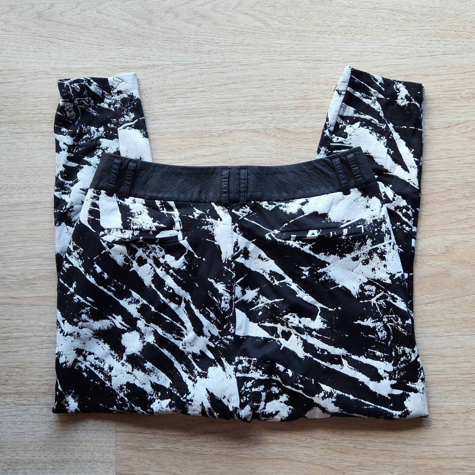 Helmut Lang Marble Abstract Ankle Pants Zip Pocket Stretch Black White Womens M - Thumbnail 11