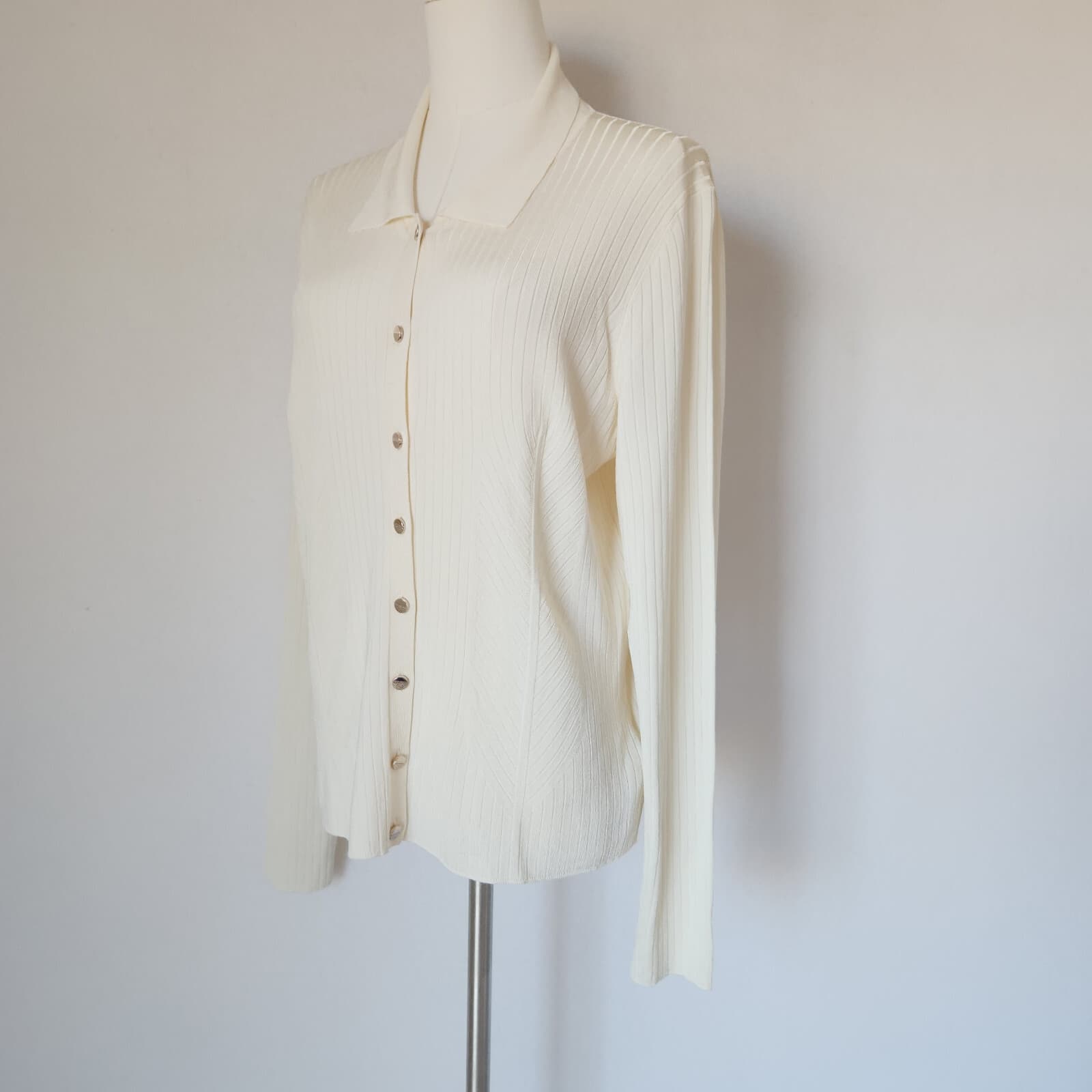 Ted Baker Meenaa Collared Cardigan Gold Button Ribbed Knit Ivory Viscose Sz.4/M - Thumbnail 3