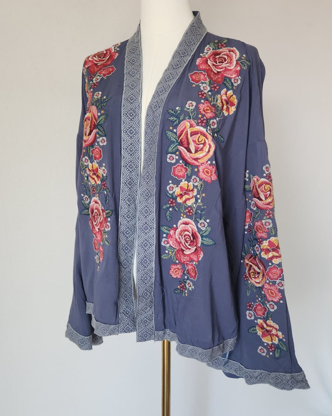 Savanna Jane Floral Embroidered Kimono Open Front Top Long Sleeve Multicolor M