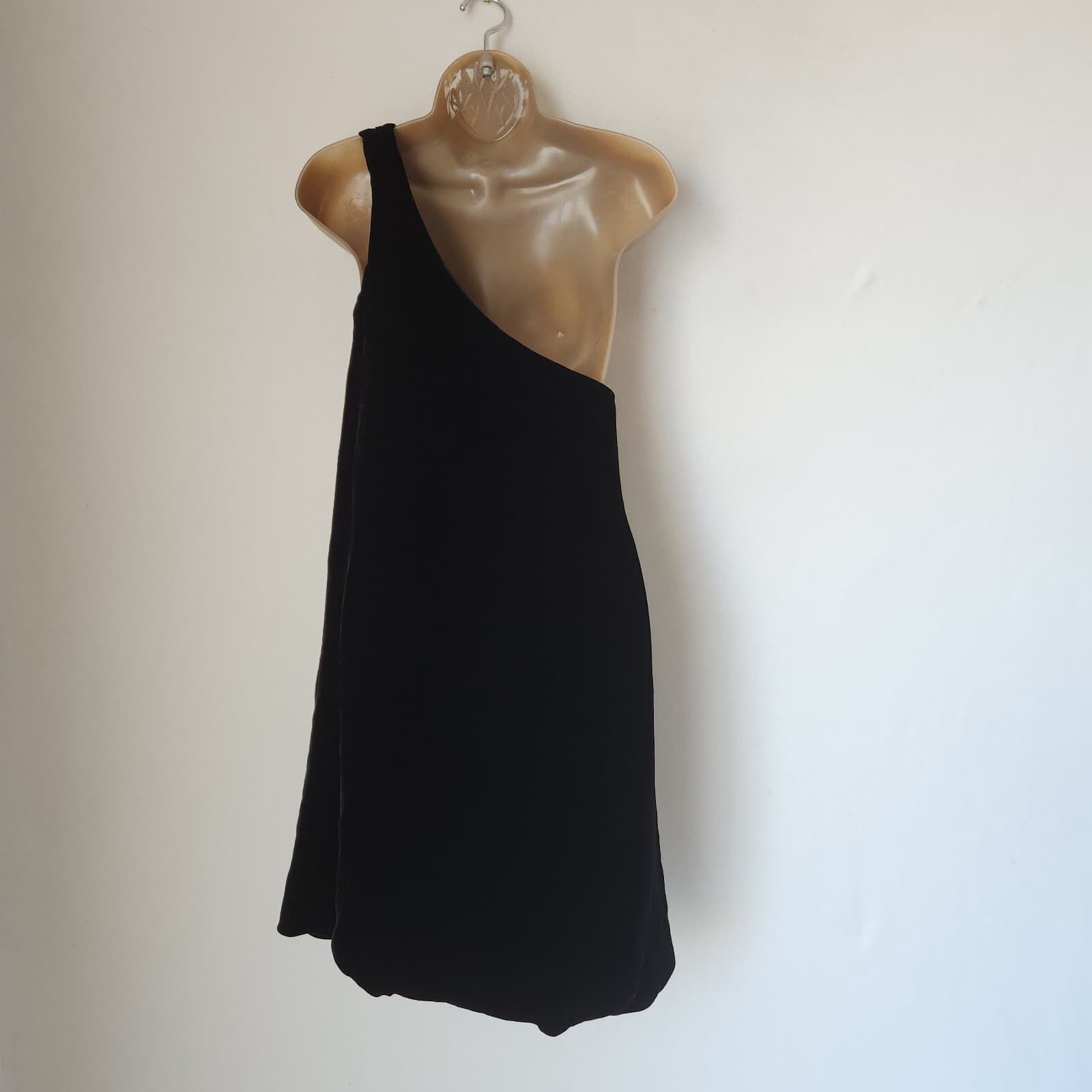 Diane Von Furstenberg Elisano One Shoulder Silk Velvet Bubble Dress Black Sz.4 - Thumbnail 4