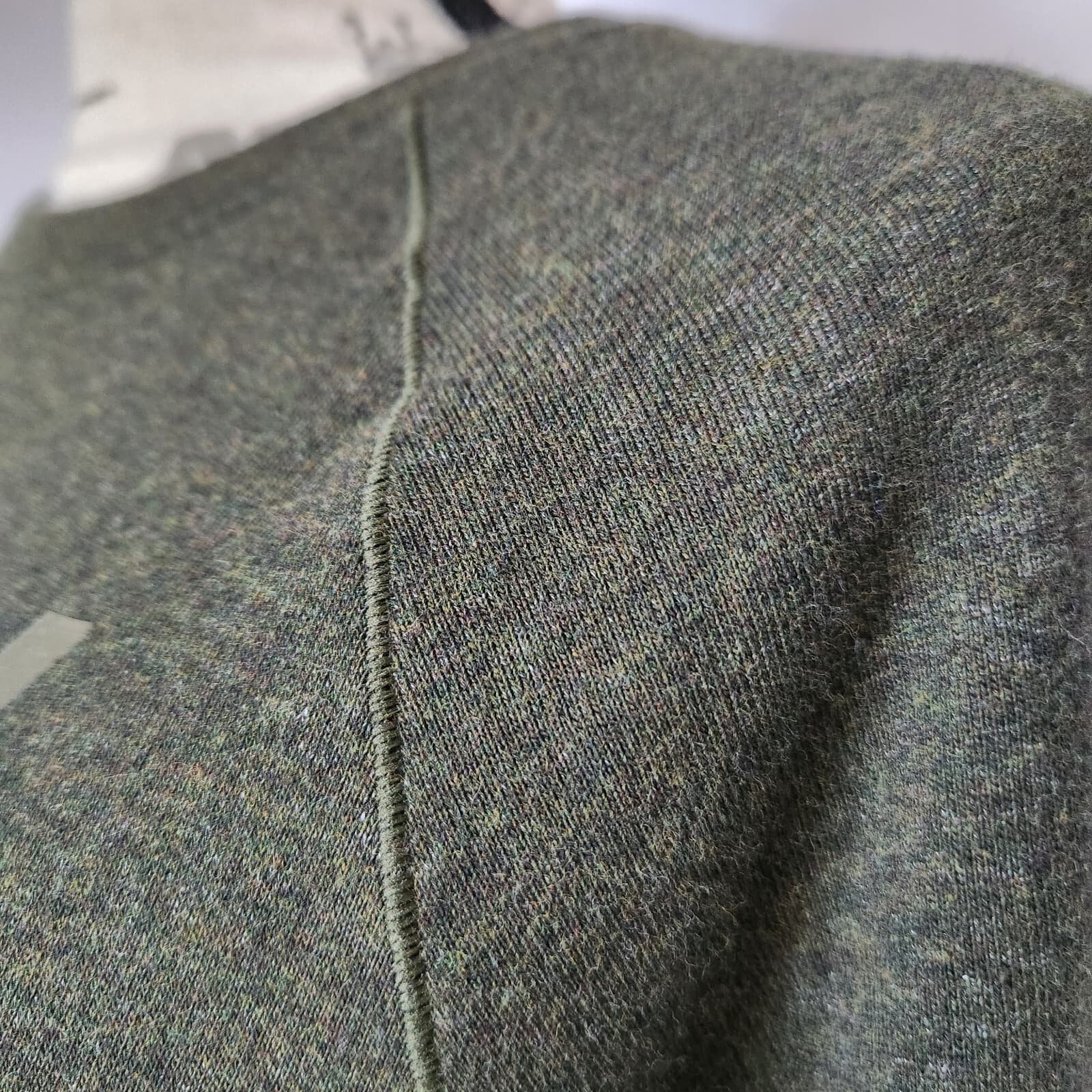 EUC Under Armour Legacy Terry Knit Sweatshirt Semi-Fitted Crewneck Green Women L - Thumbnail 5