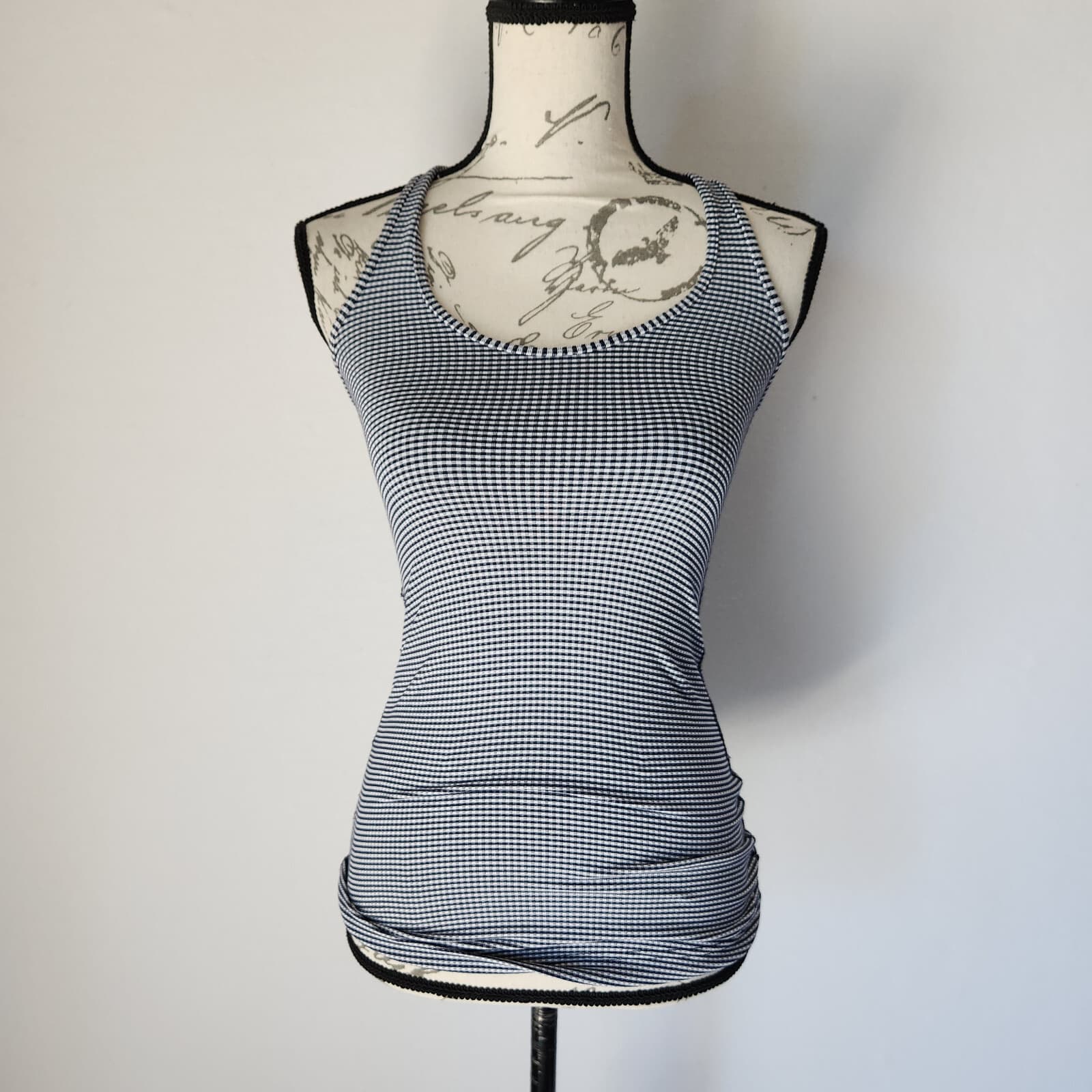 Lululemon Cool Racerback Tank Sweat-Wicking Gingham Luon White Black Sz.2 (24") - Thumbnail 3