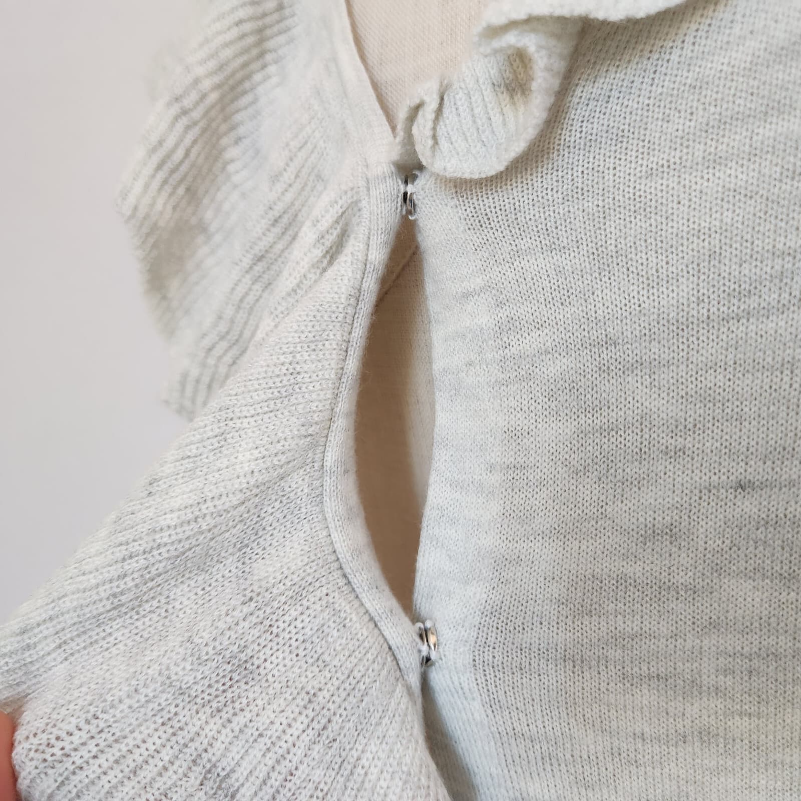NWT Rebecca Taylor $250 Wool Blend Ruffle V-Neck Cardigan Pocket Grey Women's S - Thumbnail 6