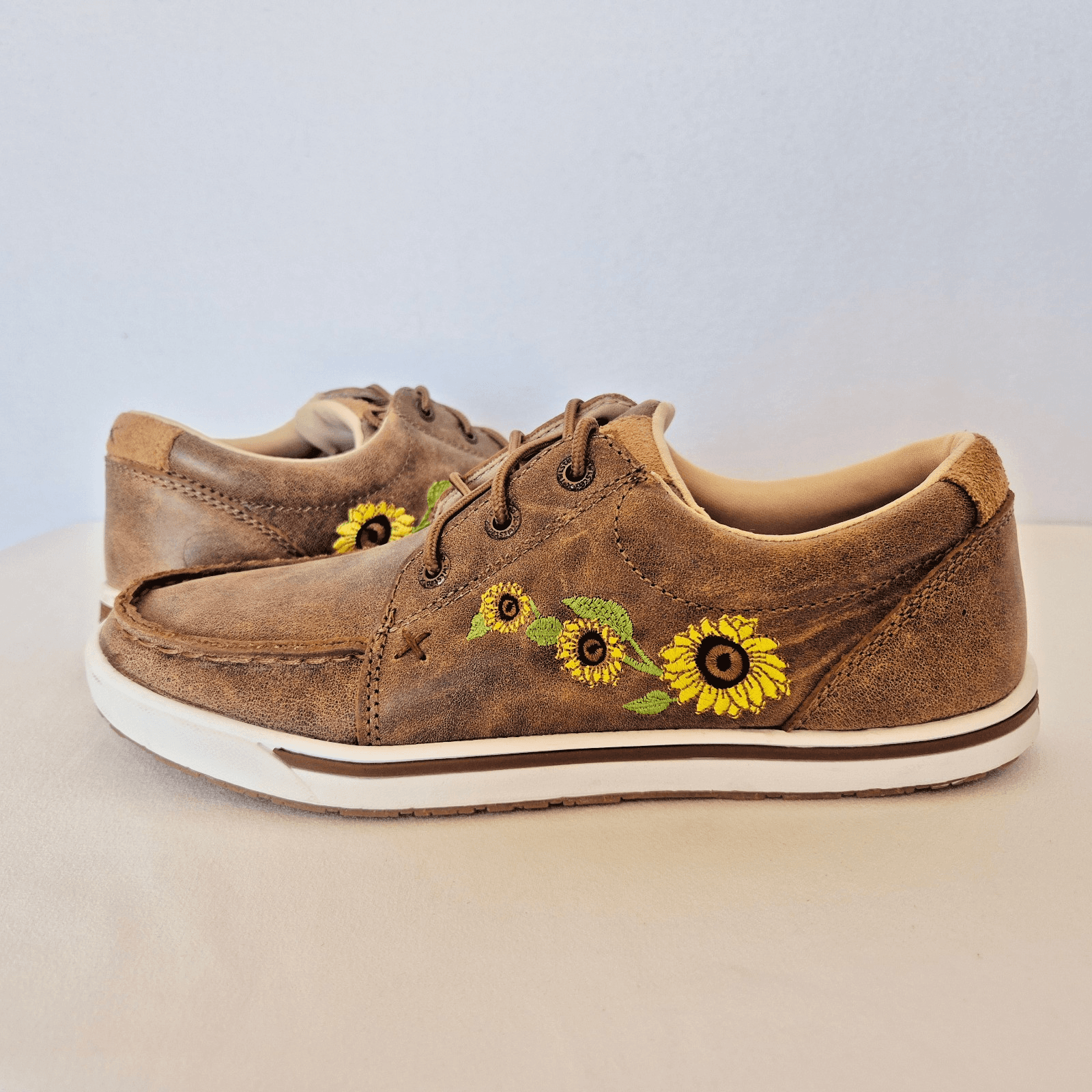 NWoB Twisted X Bomber Sunflower Embroidered Brown Leather Shoe Moccsin Womens 8M - Thumbnail 6