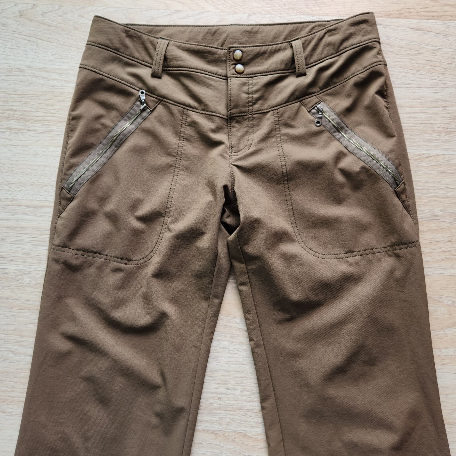 Athleta Outdoor Hiking Cropped Pants Wide-Leg Zip-Pocket Brown Women's 12P - Thumbnail 2