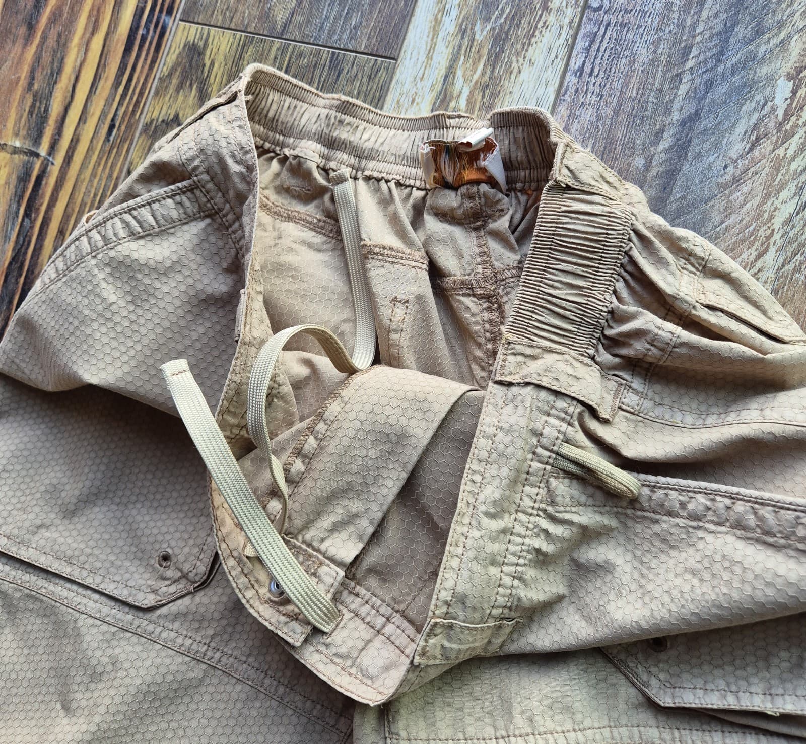 NWoT The Territory Ahead Texture Khaki Utility Cargo Shorts Elastic Women's L/10 - Thumbnail 8