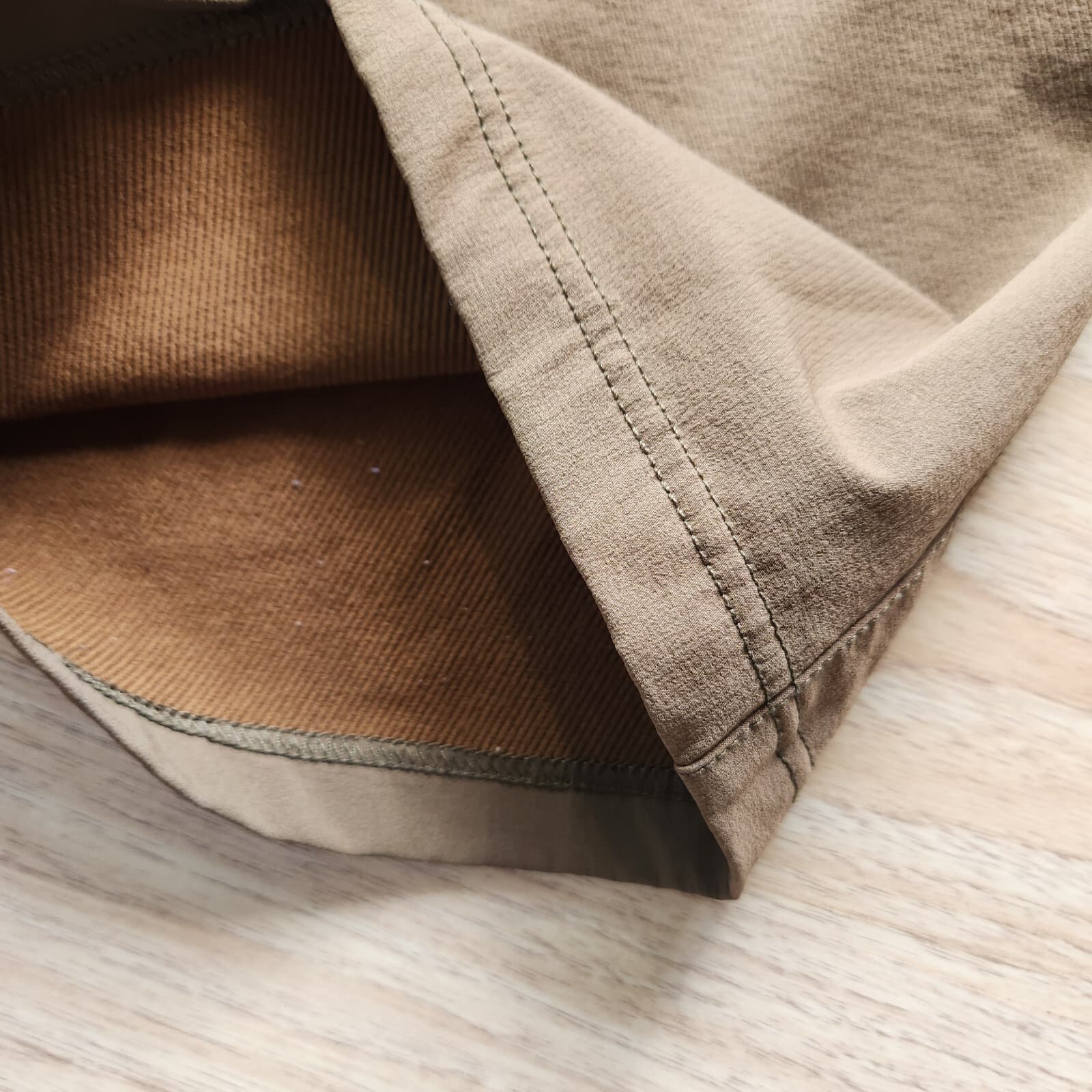 Athleta Outdoor Hiking Cropped Pants Wide-Leg Zip-Pocket Brown Women's 12P - Thumbnail 4