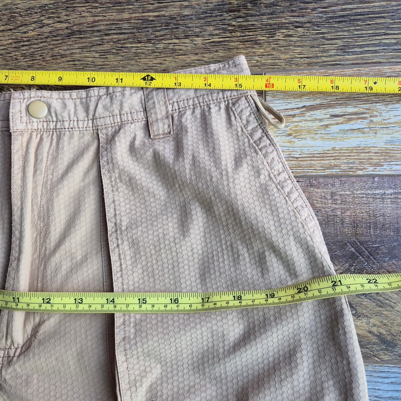 NWoT The Territory Ahead Texture Khaki Utility Cargo Shorts Elastic Women's L/10 - Thumbnail 9