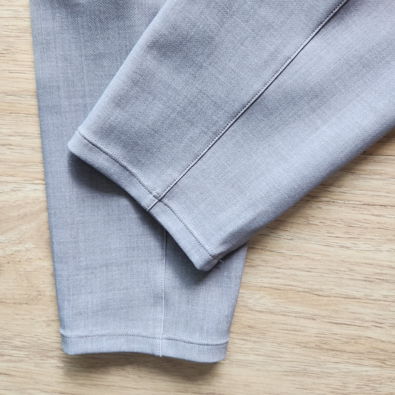 NWT Lululemon Here To There HR Pants 7/8 Wrinkle Free Stretch Grey Womens 4 $128 - Thumbnail 3