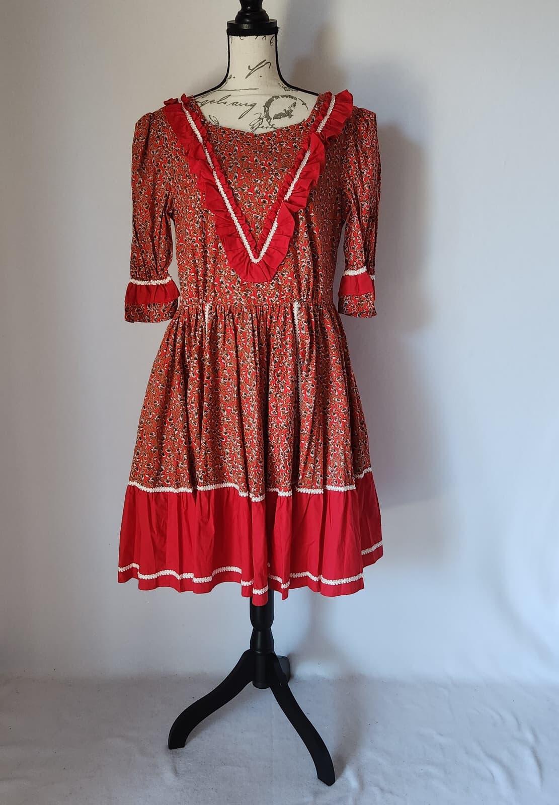 NWT Von Lancelot Floral Ruffle Cosplay Festival Costume Dance Dress Red Bust 40" - Thumbnail 3