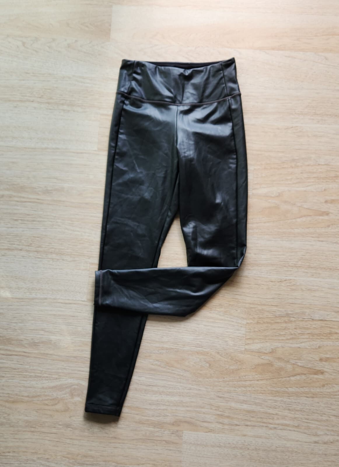 Athleta All Over Gleam Faux Leather Tight Pull-On Pocket Stretch Black Womens XS - Thumbnail 2