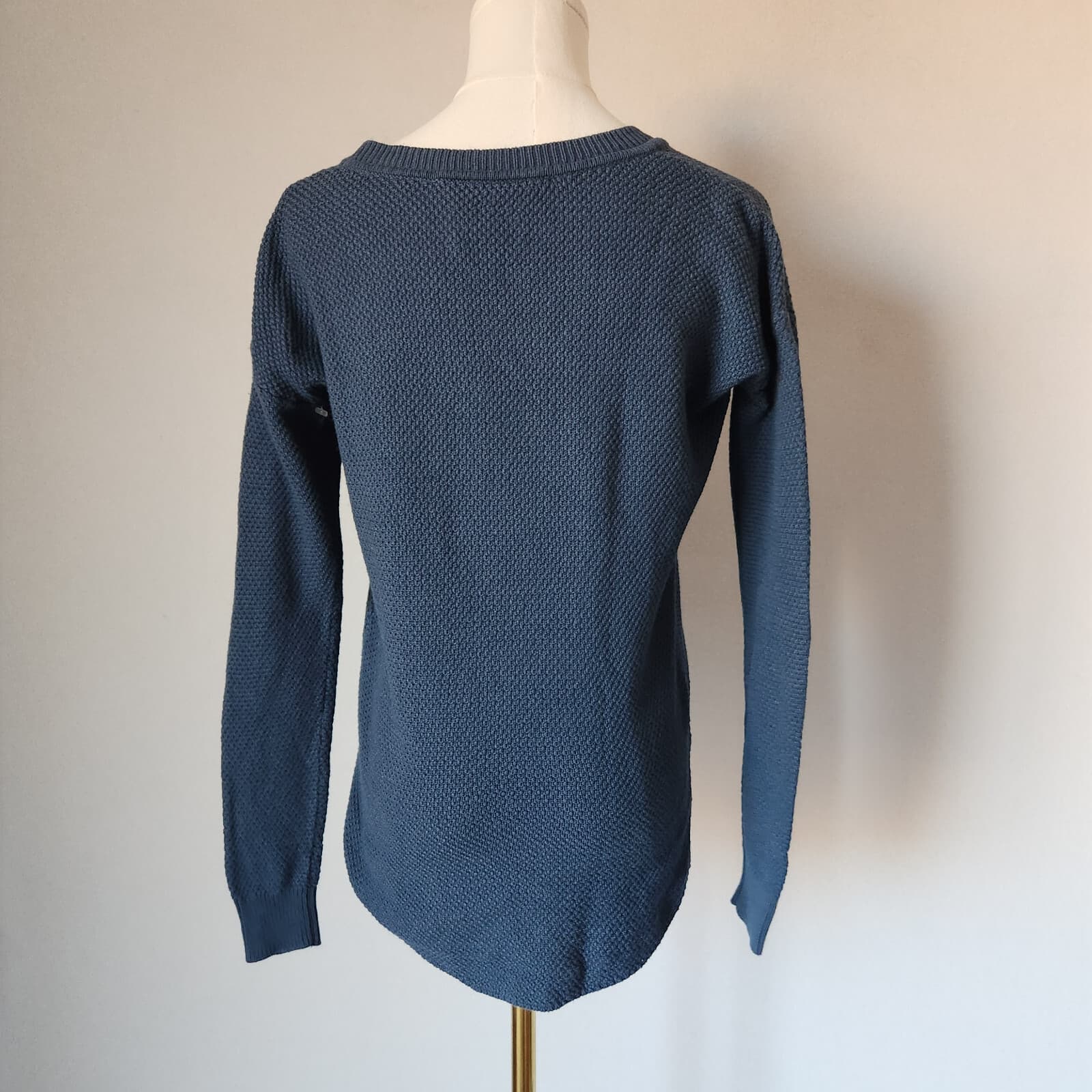Aritzia Wilfred Galois Silk Cotton Cashmere Waffle Knit V-Neck Sweater Blue XXS - Thumbnail 7