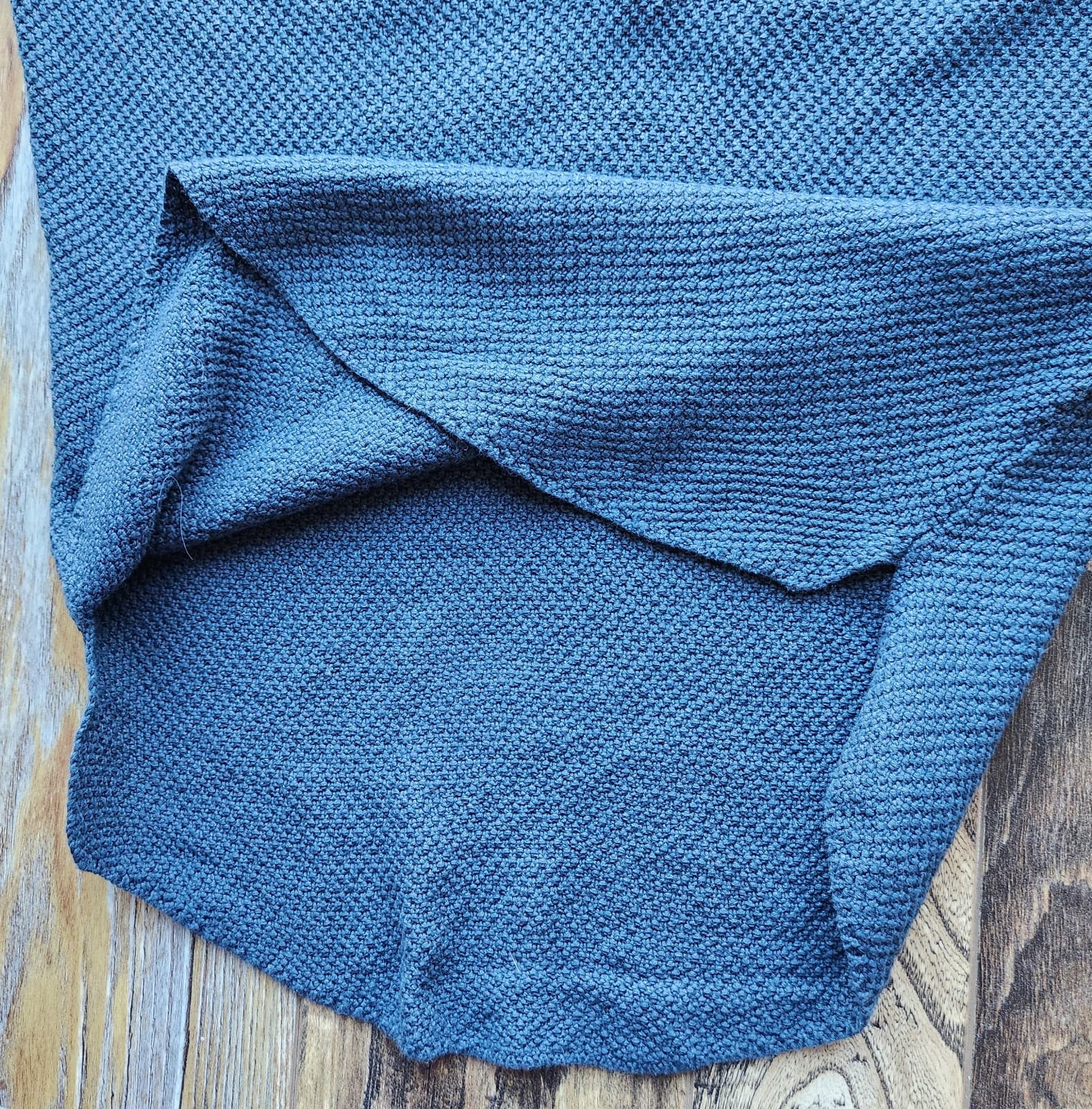 Aritzia Wilfred Galois Silk Cotton Cashmere Waffle Knit V-Neck Sweater Blue XXS - Thumbnail 8