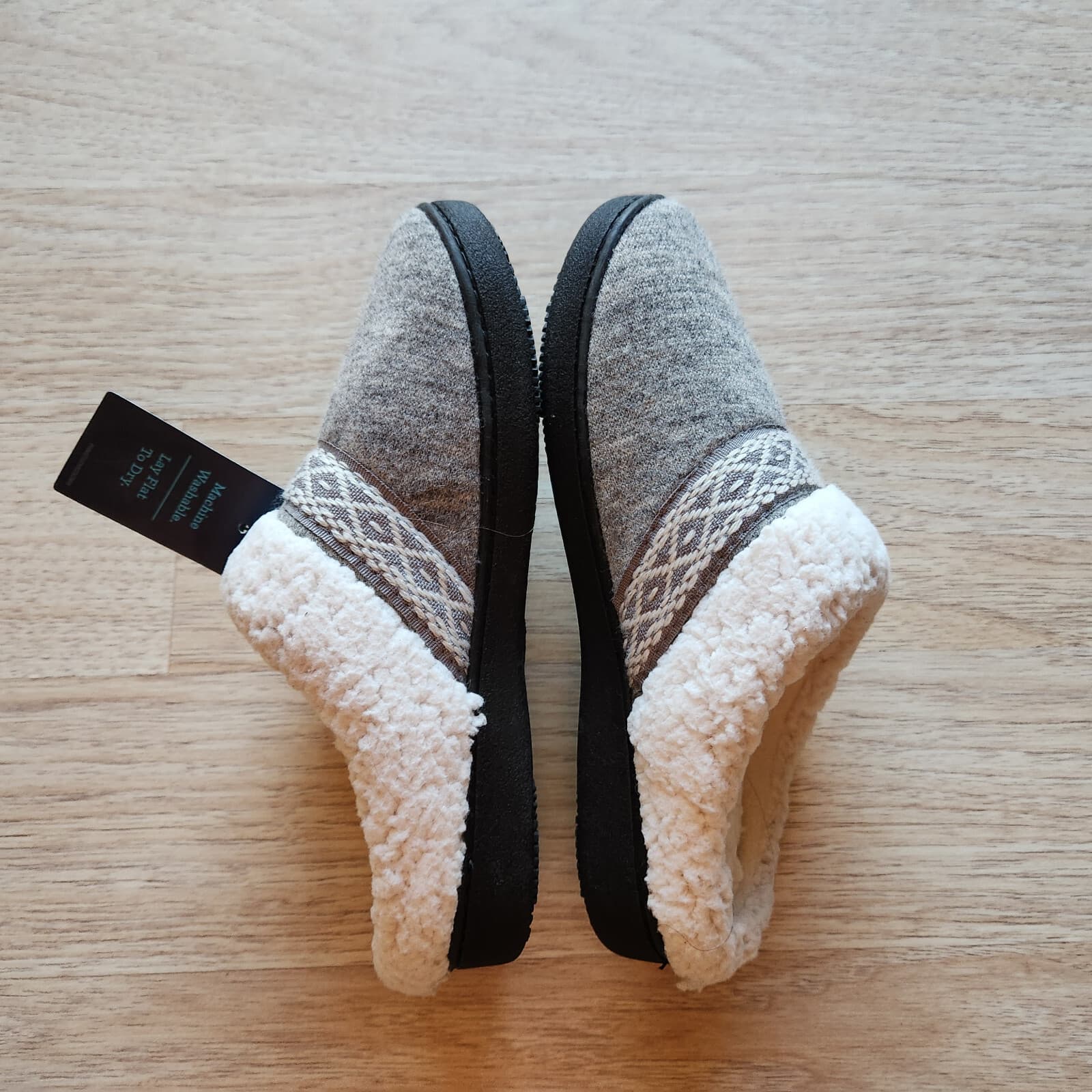 NWoB Isotoner Heather-knit Ada Hoodback Boxed Faux Fur Slippers Grey Women 6.5-7 - Thumbnail 4