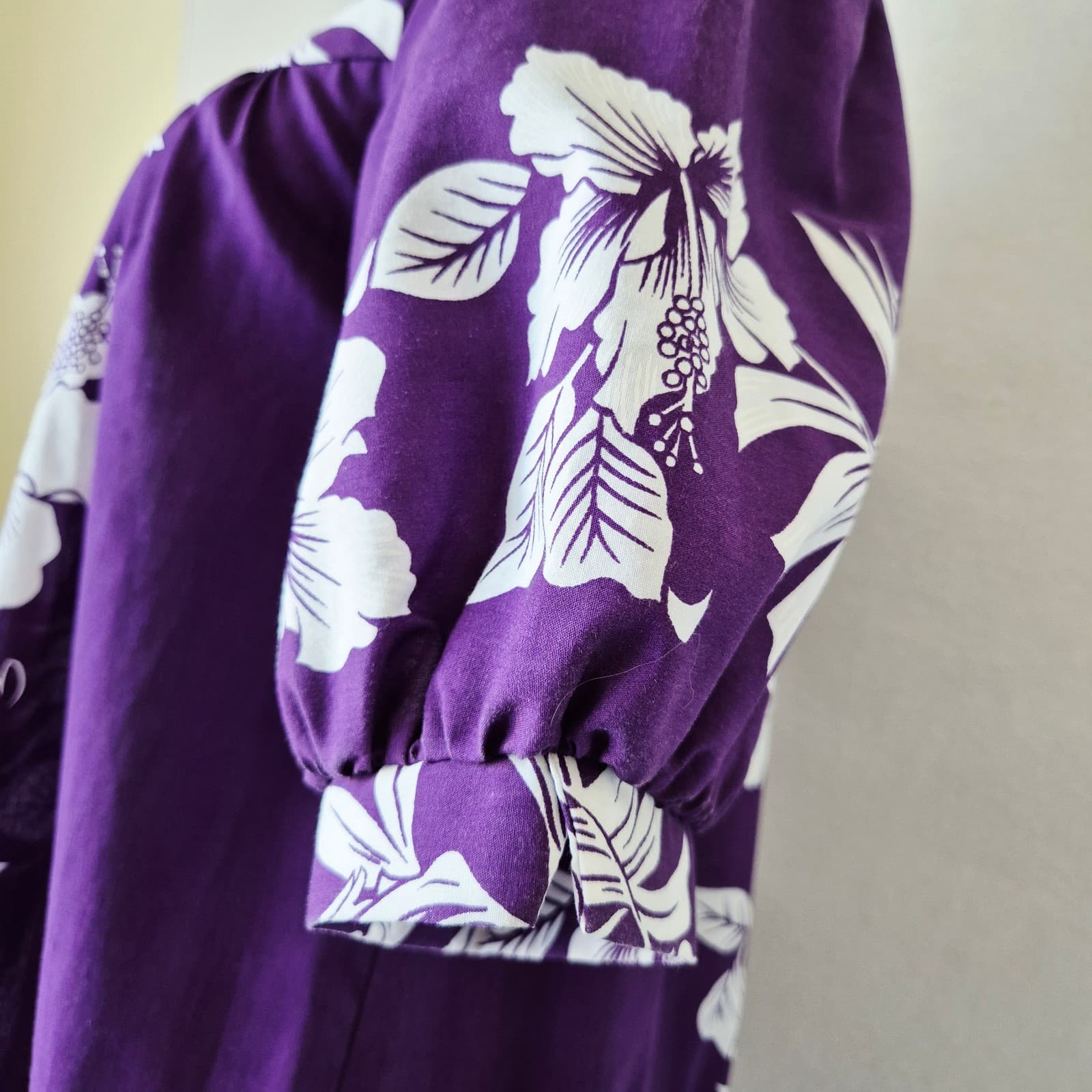 Royal Creations Hawaiian Floral MuuMuu Midi Dress Tiered Purple White Women's S - Thumbnail 4