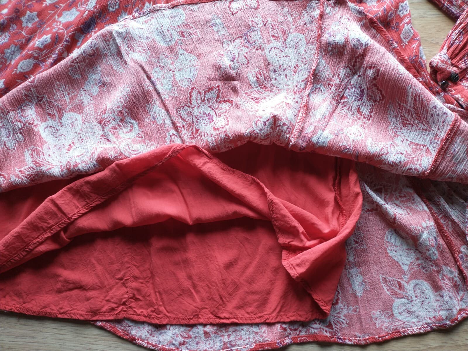 Free People Boho Mini Dress Red Floral Tassel Long Sleeve Lined 100% Rayon Sz.M - Thumbnail 7