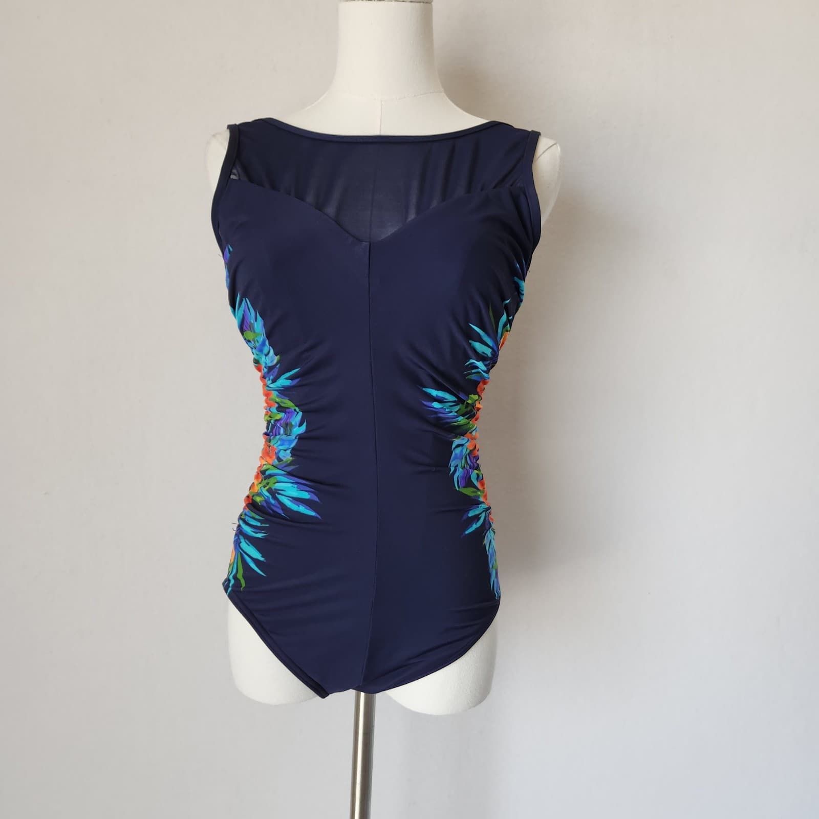 Miraclesuit Samoan One Piece Swimsuit Underwire Ruched Waist Slimming EU38/US8 - Thumbnail 3