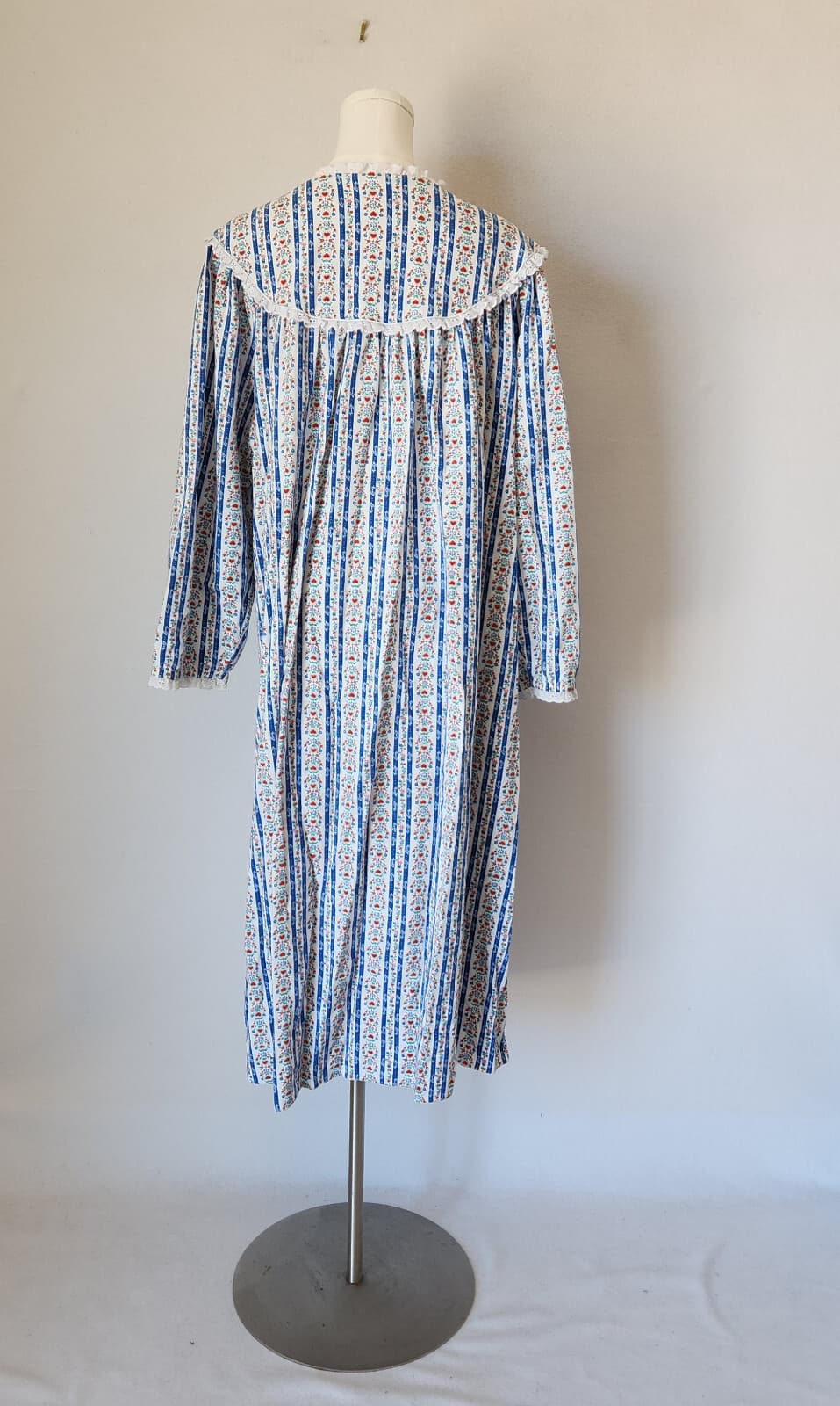 Lanz Of Salzburg Floral Flannel Lace Trim Nightgown Long Sleeve White Blue Sz.M - Thumbnail 12