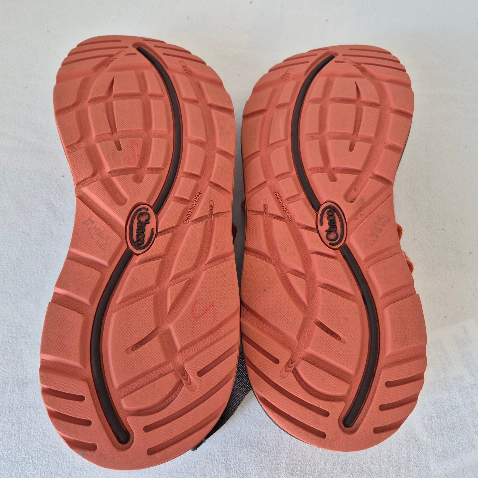 Chaco ZX/2 Cloud Classic Sport Sandals Buckle Double Strap Orange Women's US8 - Thumbnail 10
