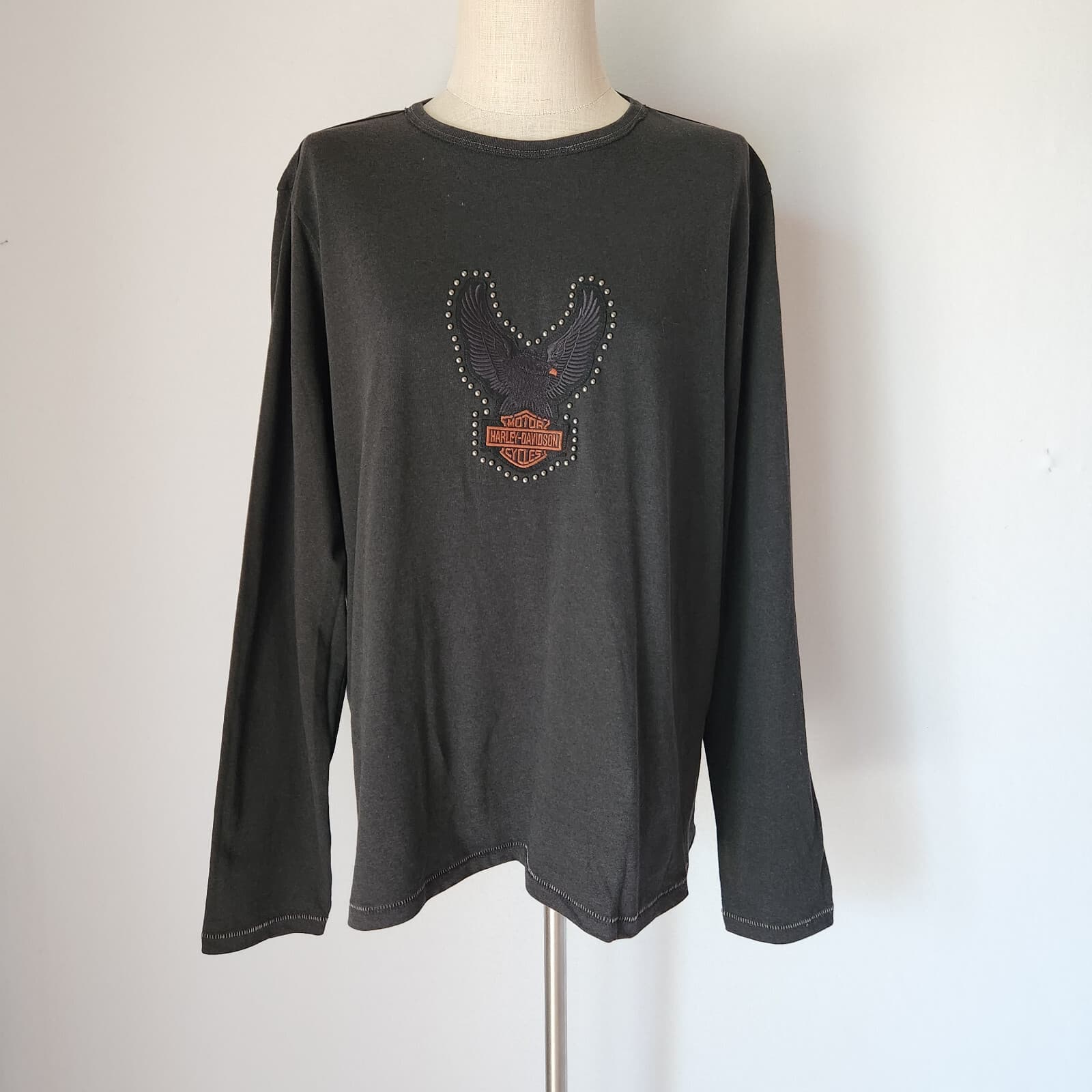 Vintage EUC Harley-Davidson Studded Logo Long Sleeve T-Shirt Black Grey Women 2W - Thumbnail 2