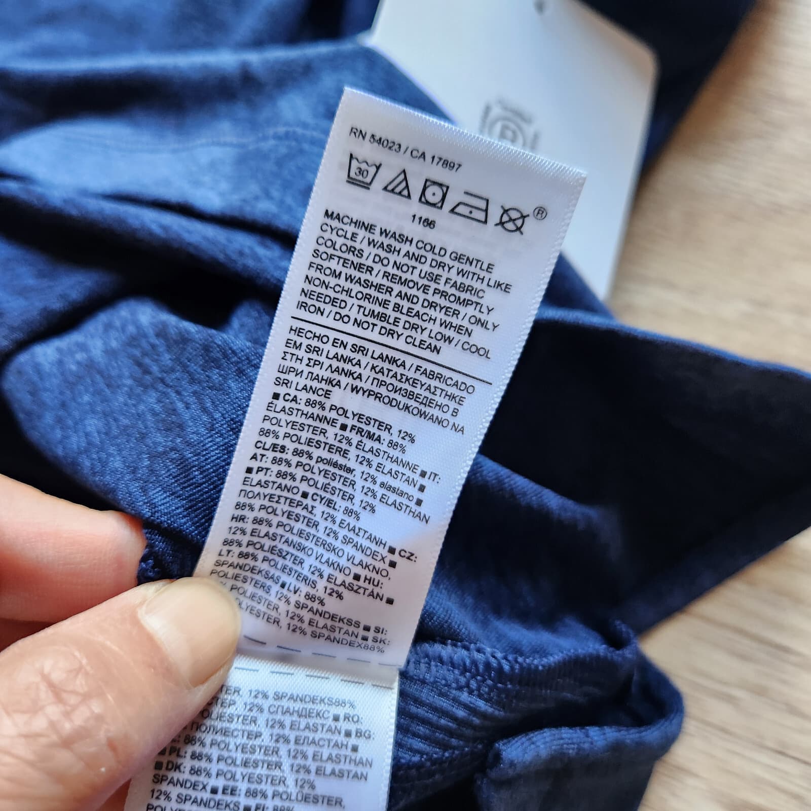 NWT Athleta $55 Uptempo II Tank Top Semi-Fitted Scoop Neck Blue Women's 1X - Thumbnail 12
