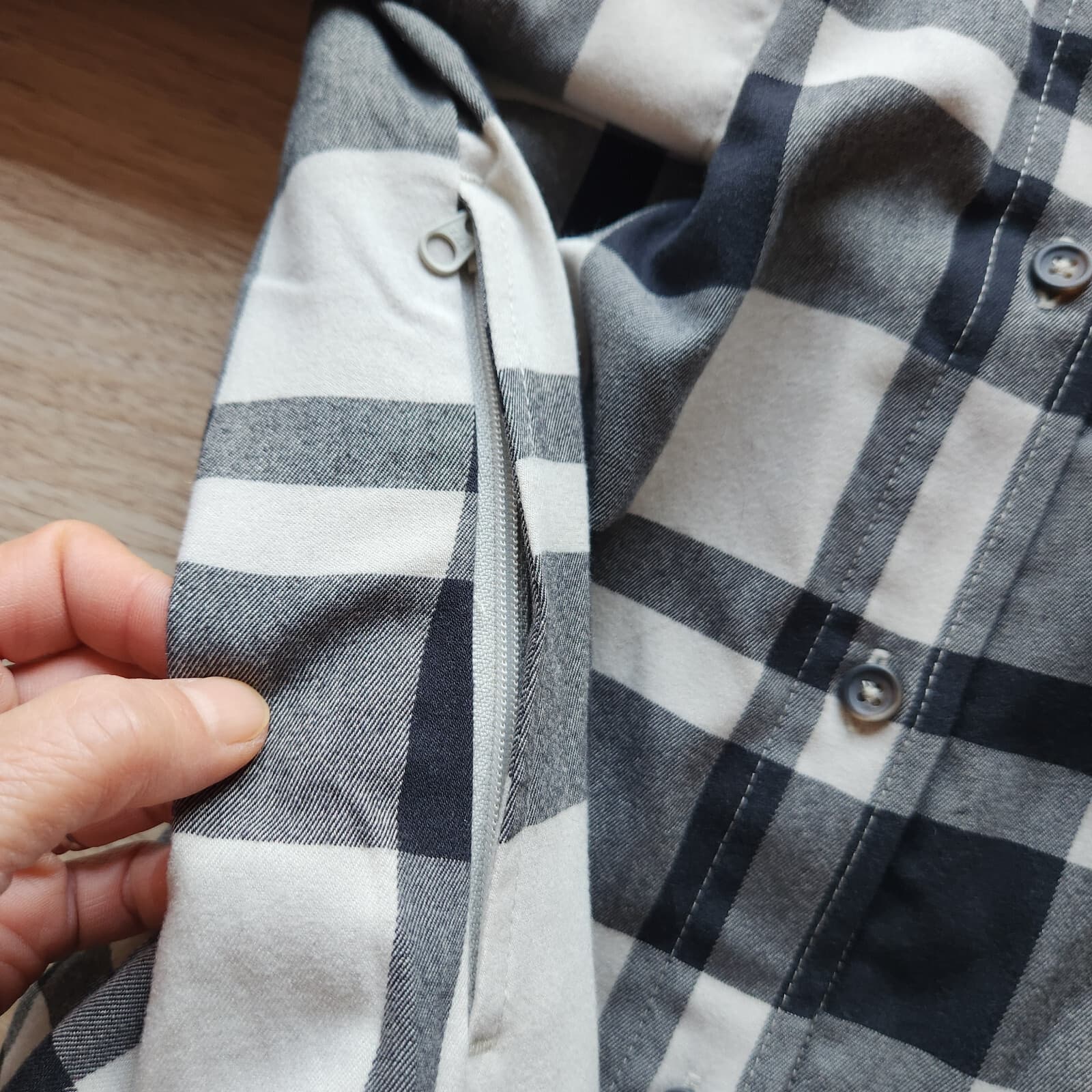Outdoor Research Kulshan Flannel Tunic Button-Up Shirt Pocket Plaid Black Sz.M - Thumbnail 7