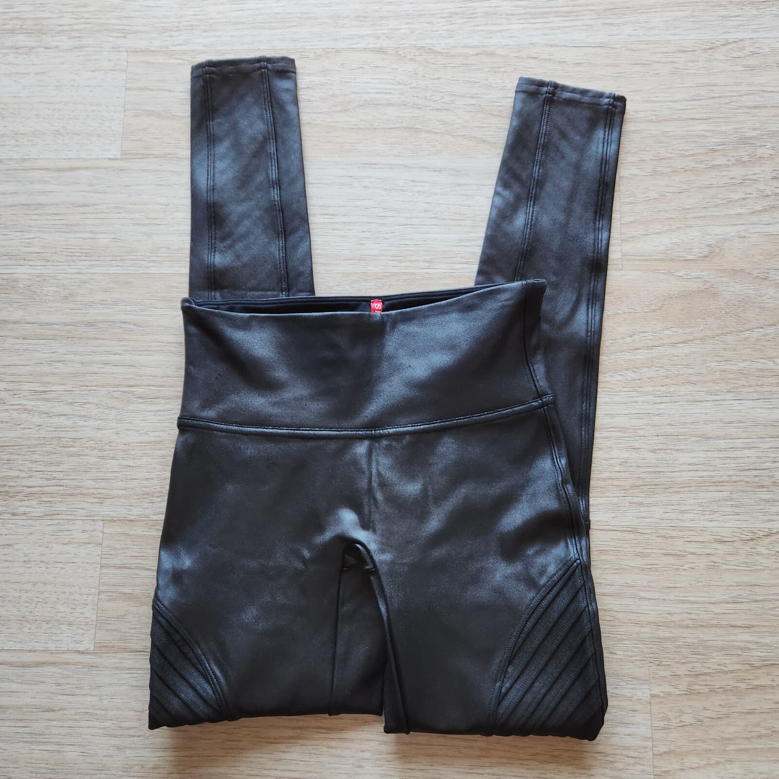 SPANX Faux Leather Moto Leggings Pintuck High Rise Metallic Black Women's S - Thumbnail 9