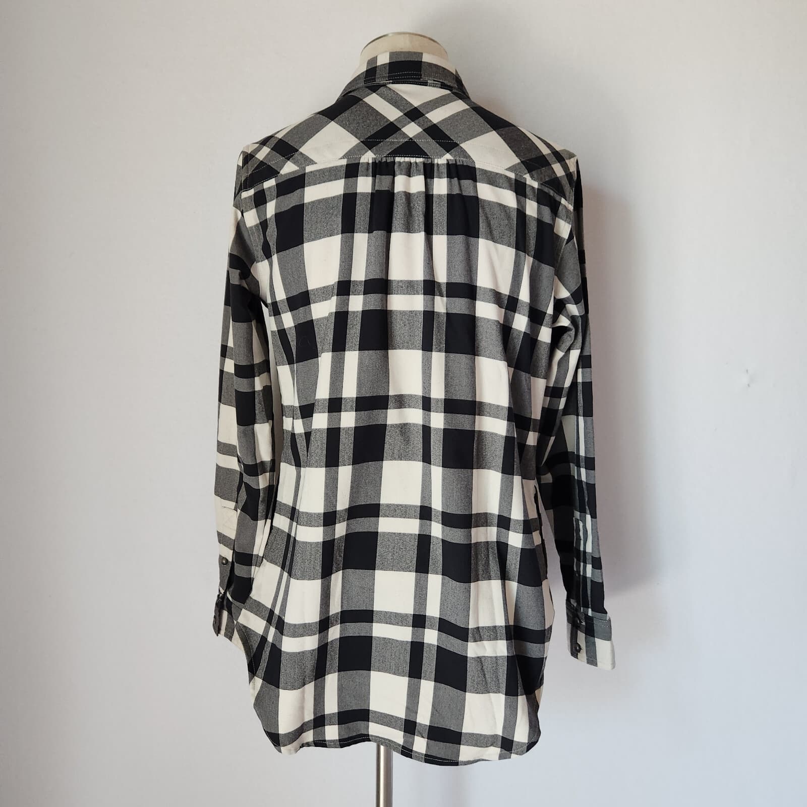 Outdoor Research Kulshan Flannel Tunic Button-Up Shirt Pocket Plaid Black Sz.M - Thumbnail 3
