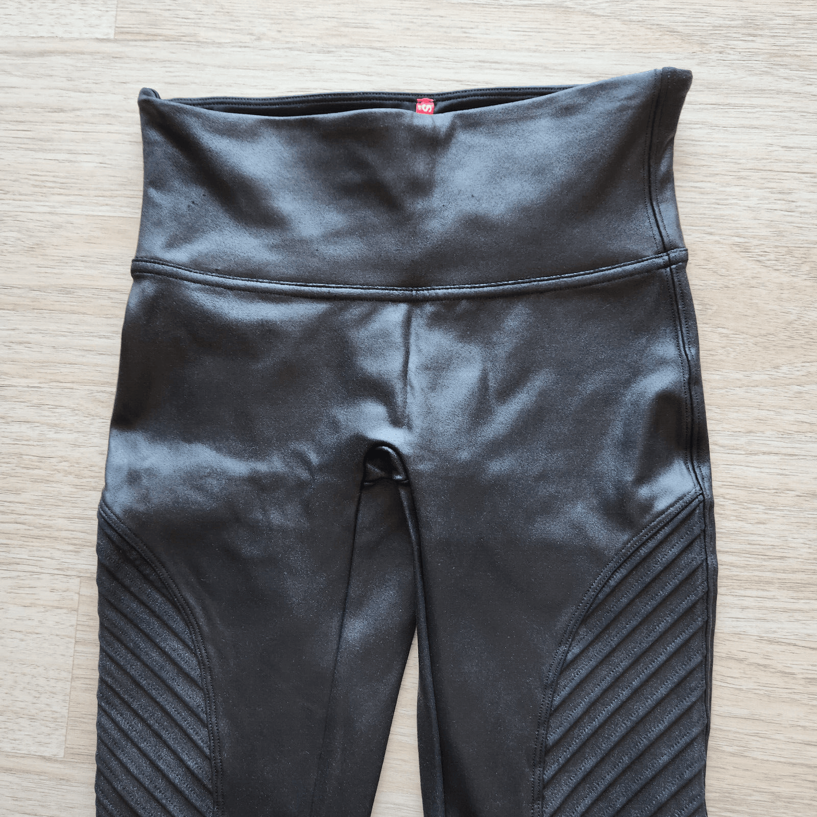 SPANX Faux Leather Moto Leggings Pintuck High Rise Metallic Black Women's S - Thumbnail 5